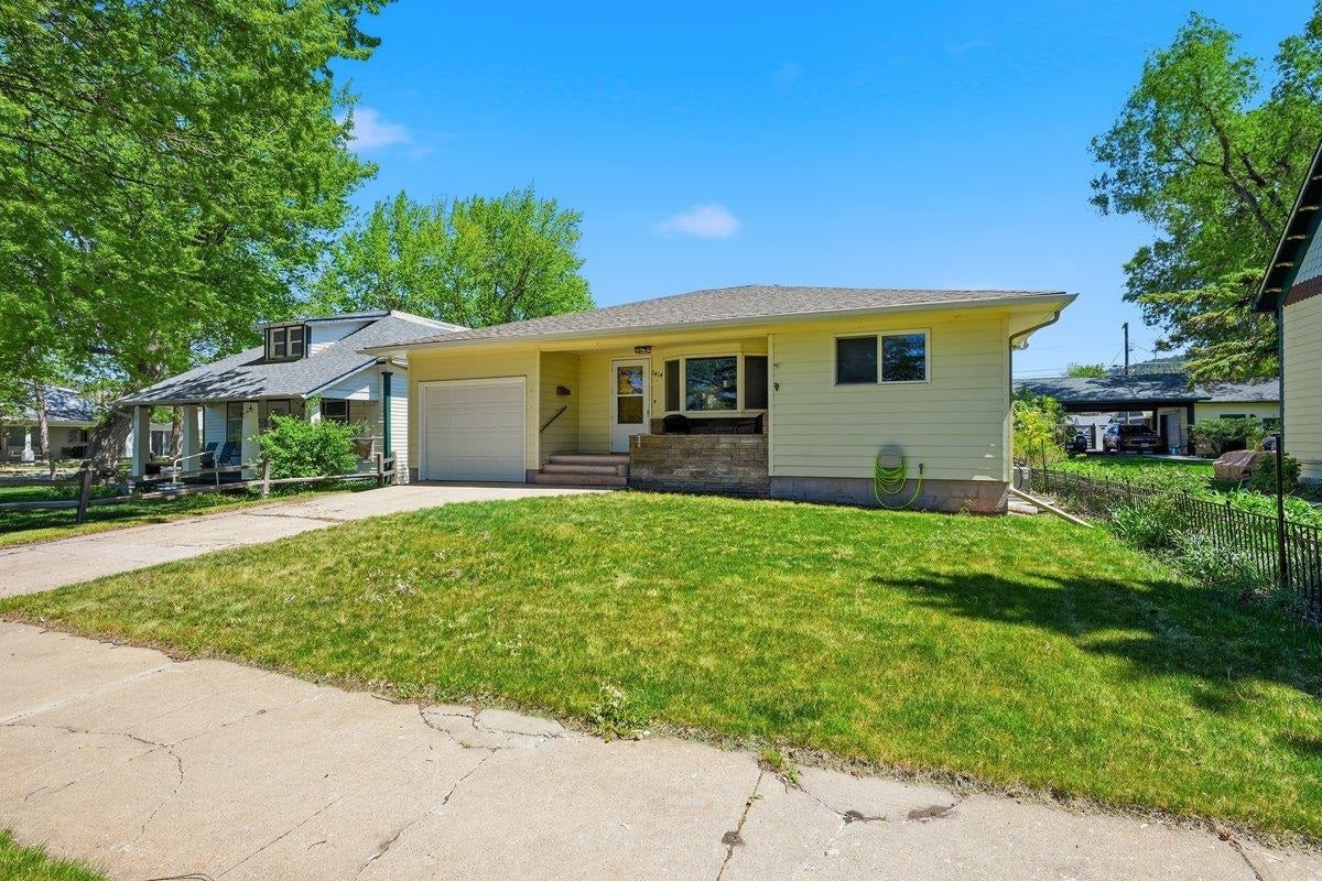 1414 Pine Street — photo
