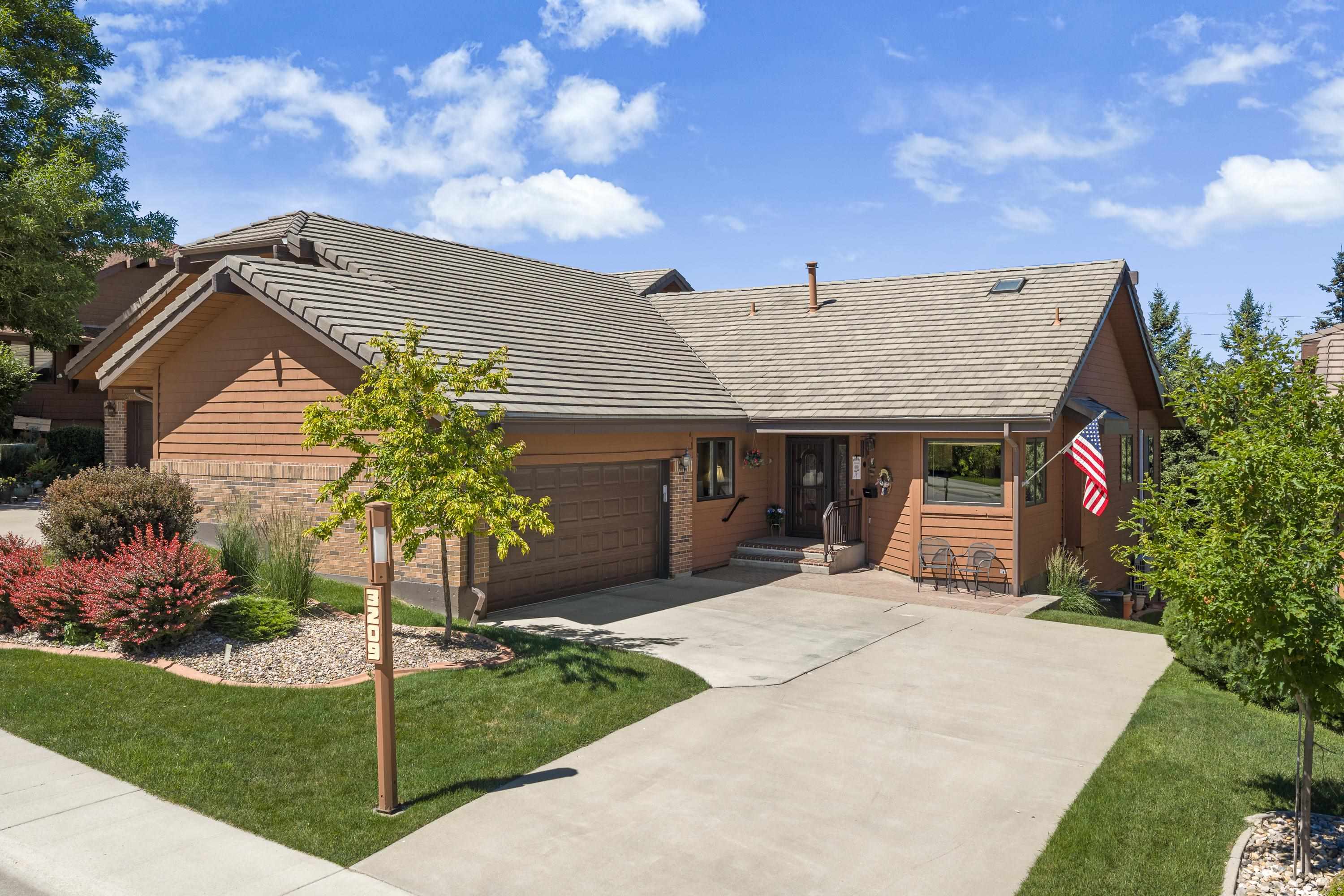 3209 Broadmoor Drive — photo