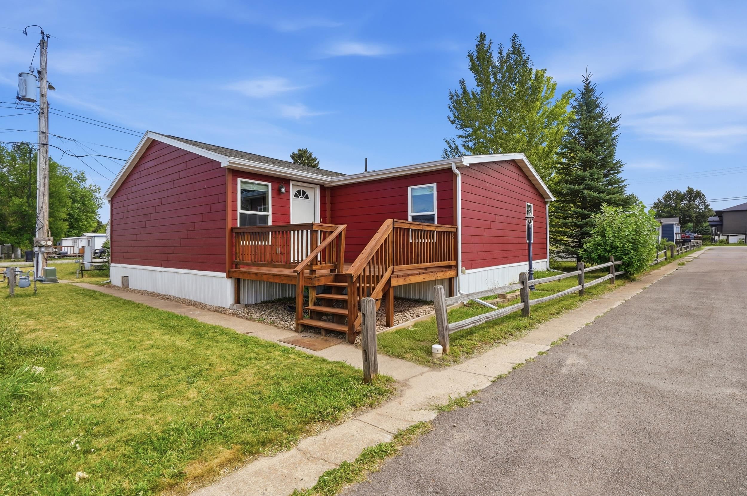 360 Hillsview Road — photo