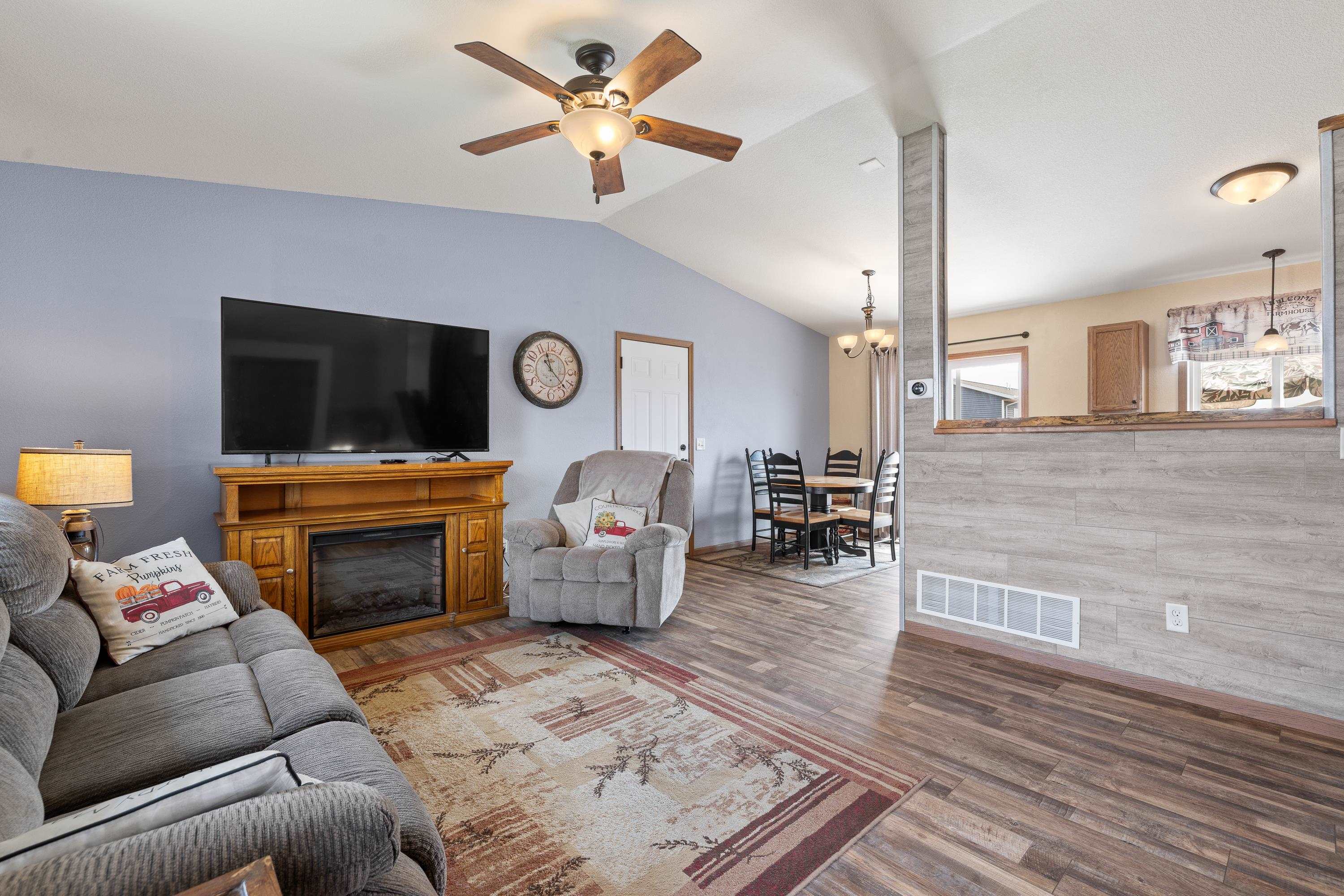 104 Maxwell Drive, Box Elder, SD 57719 — photo 2