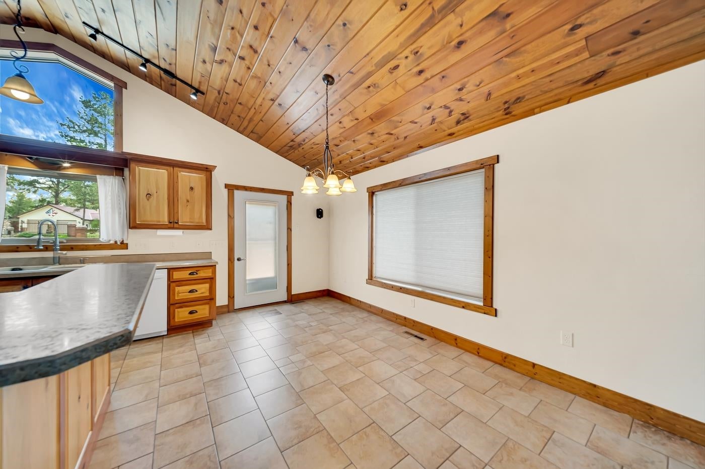 25007 Chandler Drive, Custer, SD 57730 — photo 3