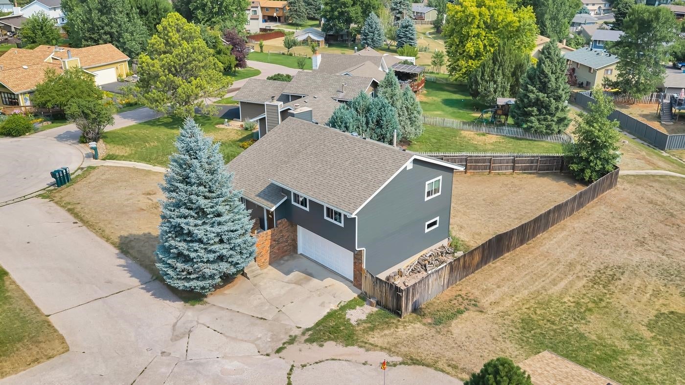 4511 Steamboat Circle — photo