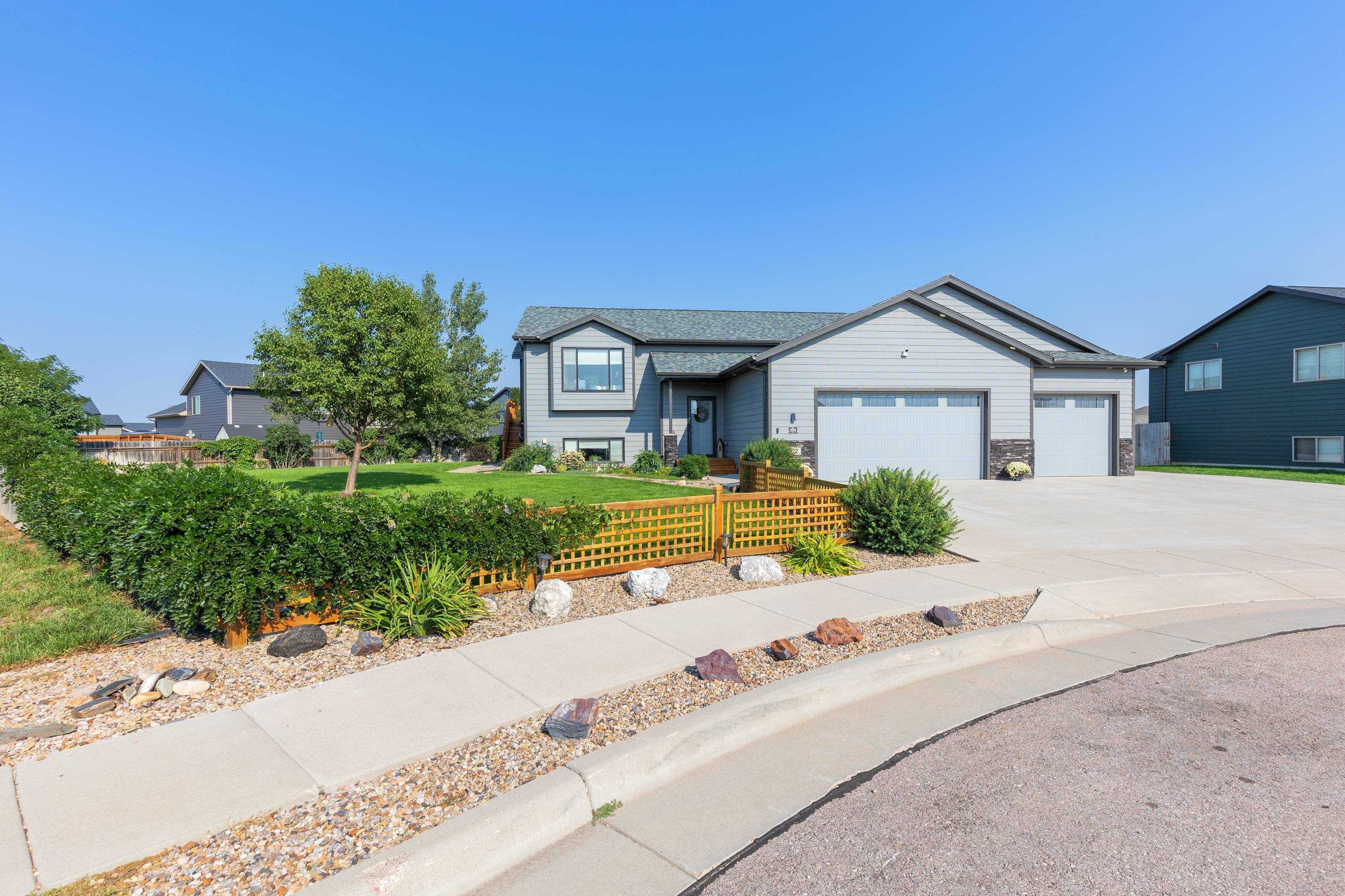 822 Dirk Court, Box Elder, SD 57719 — photo 2