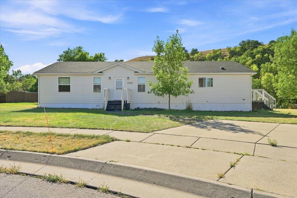 1219 Snowy Peak Lane — photo