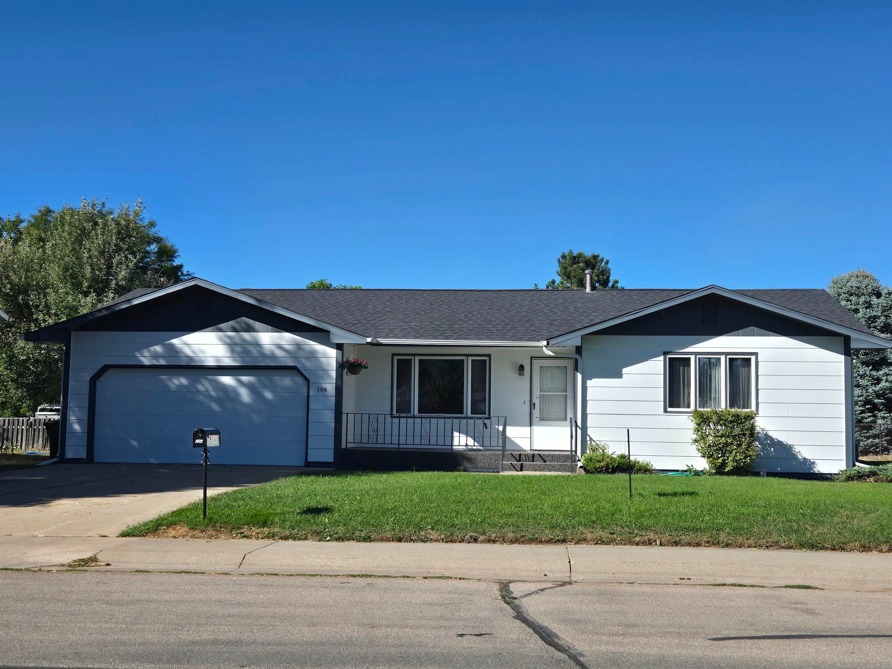 308 Oriole Drive — photo