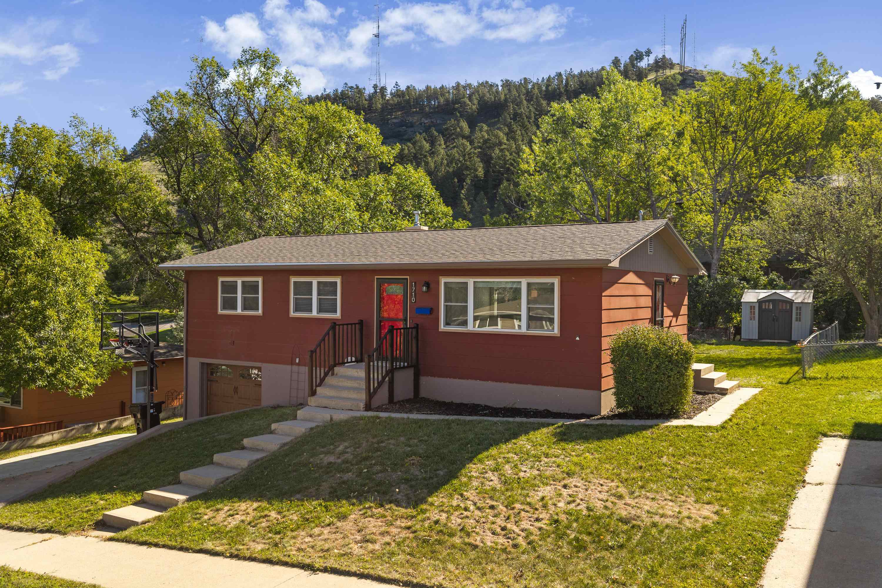 1710 Cruz Drive — photo