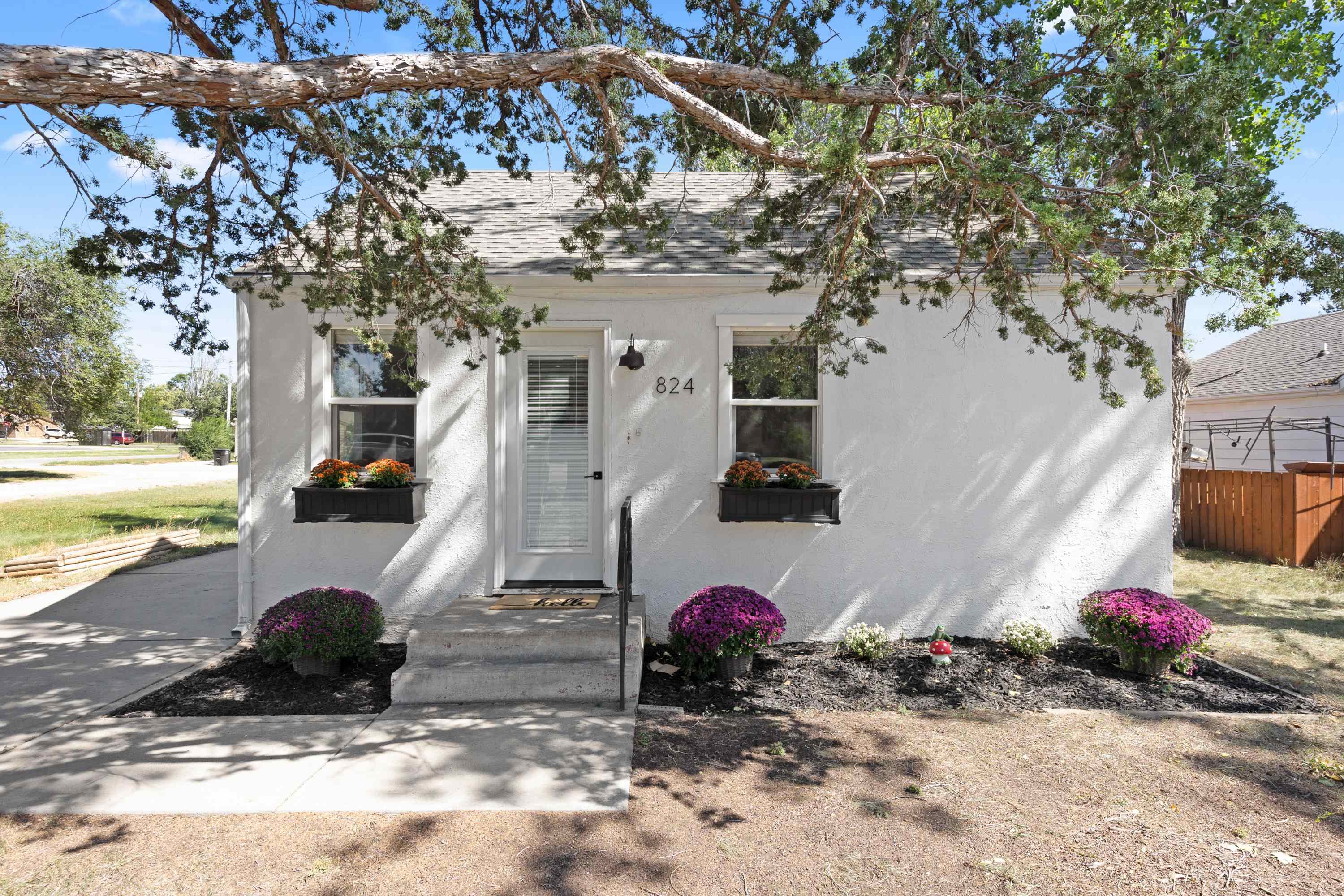 824 Holcomb Avenue — photo