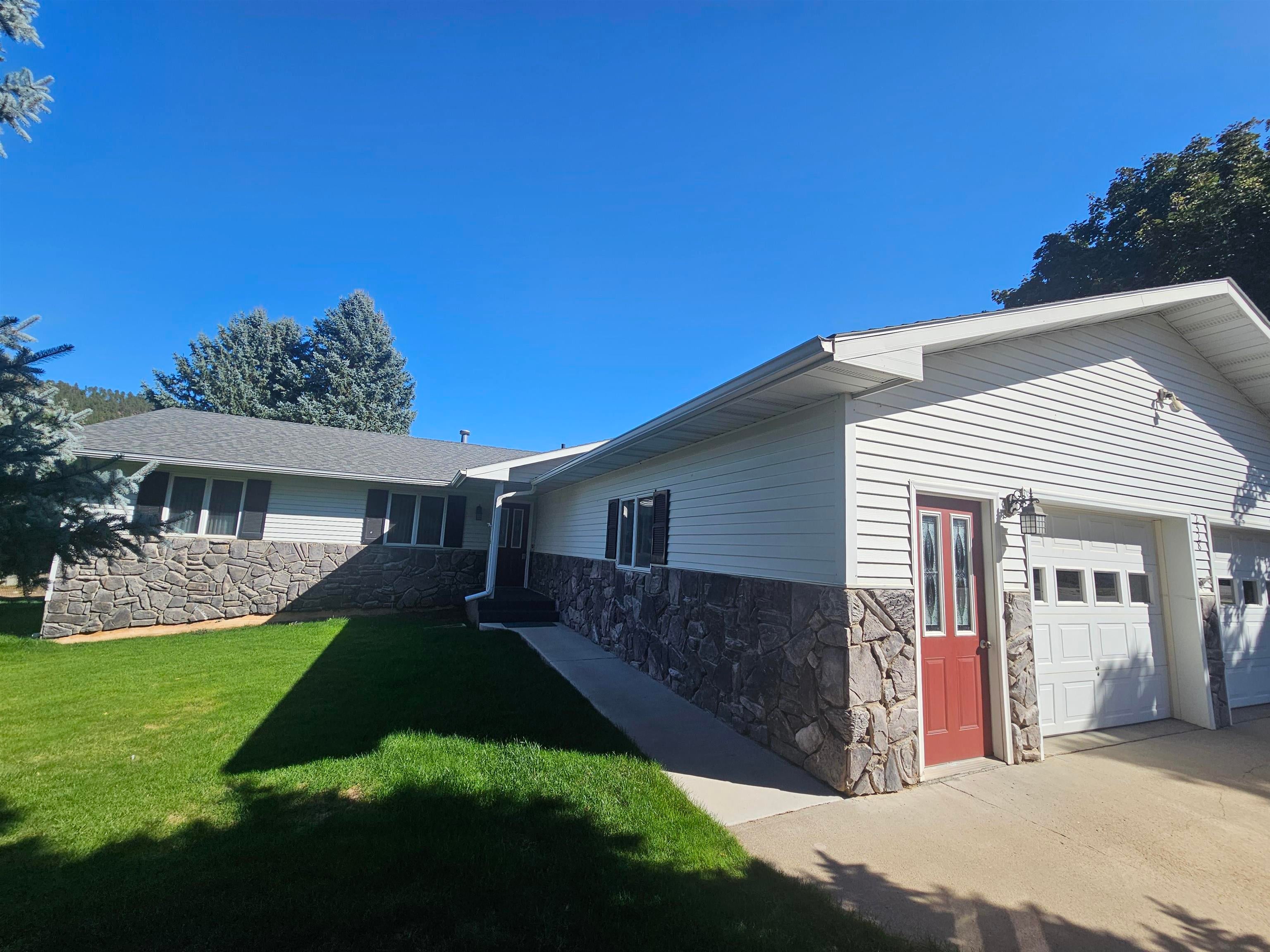 2328 Baldwin Street — photo