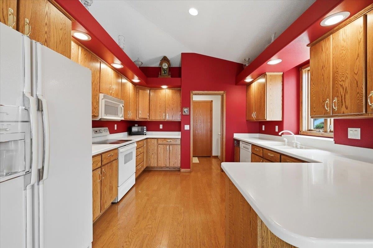 124 Stone Gate Drive, Spearfish, SD 57783 — photo 2