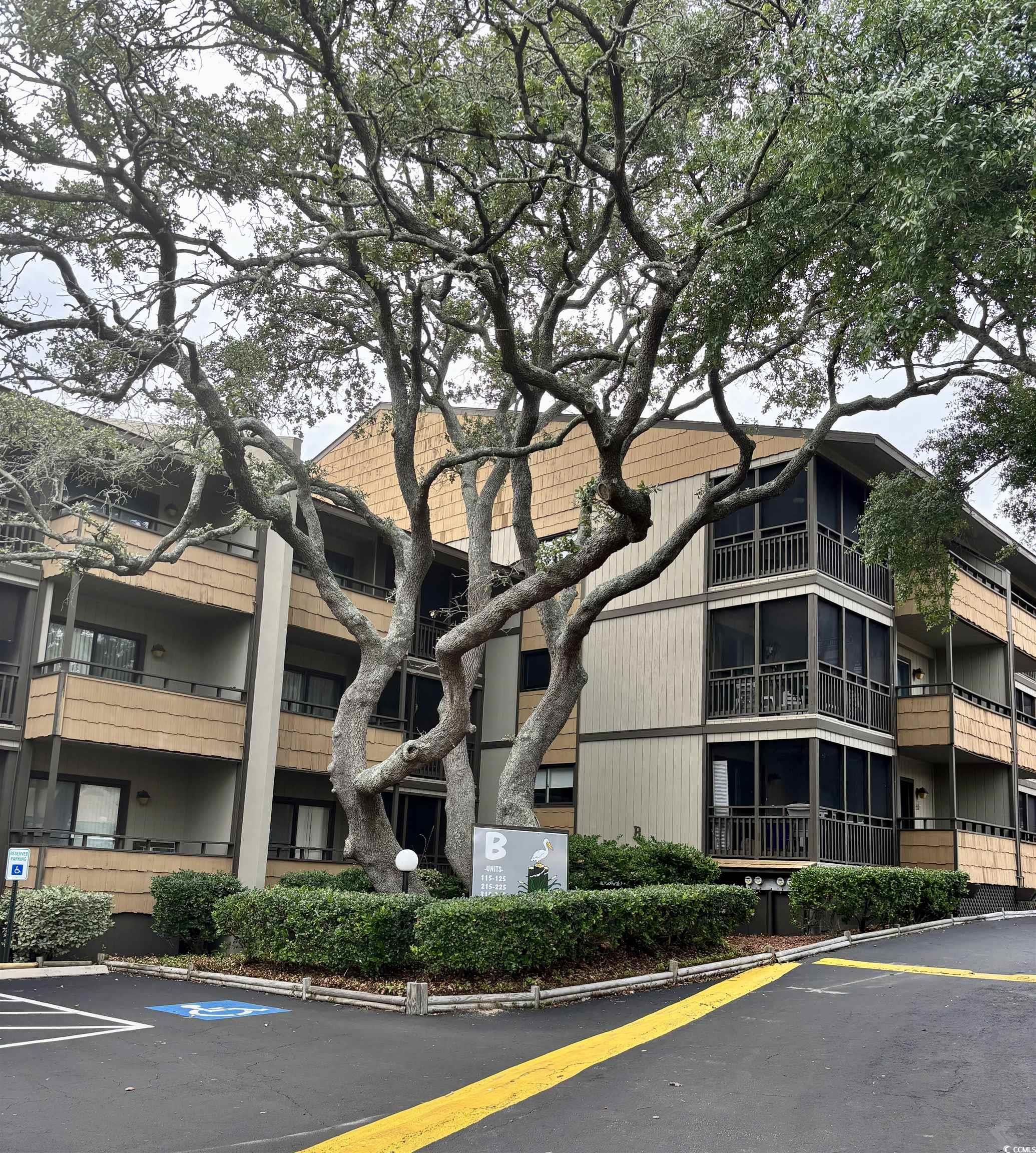9501 Shore Dr. B-323 — photo