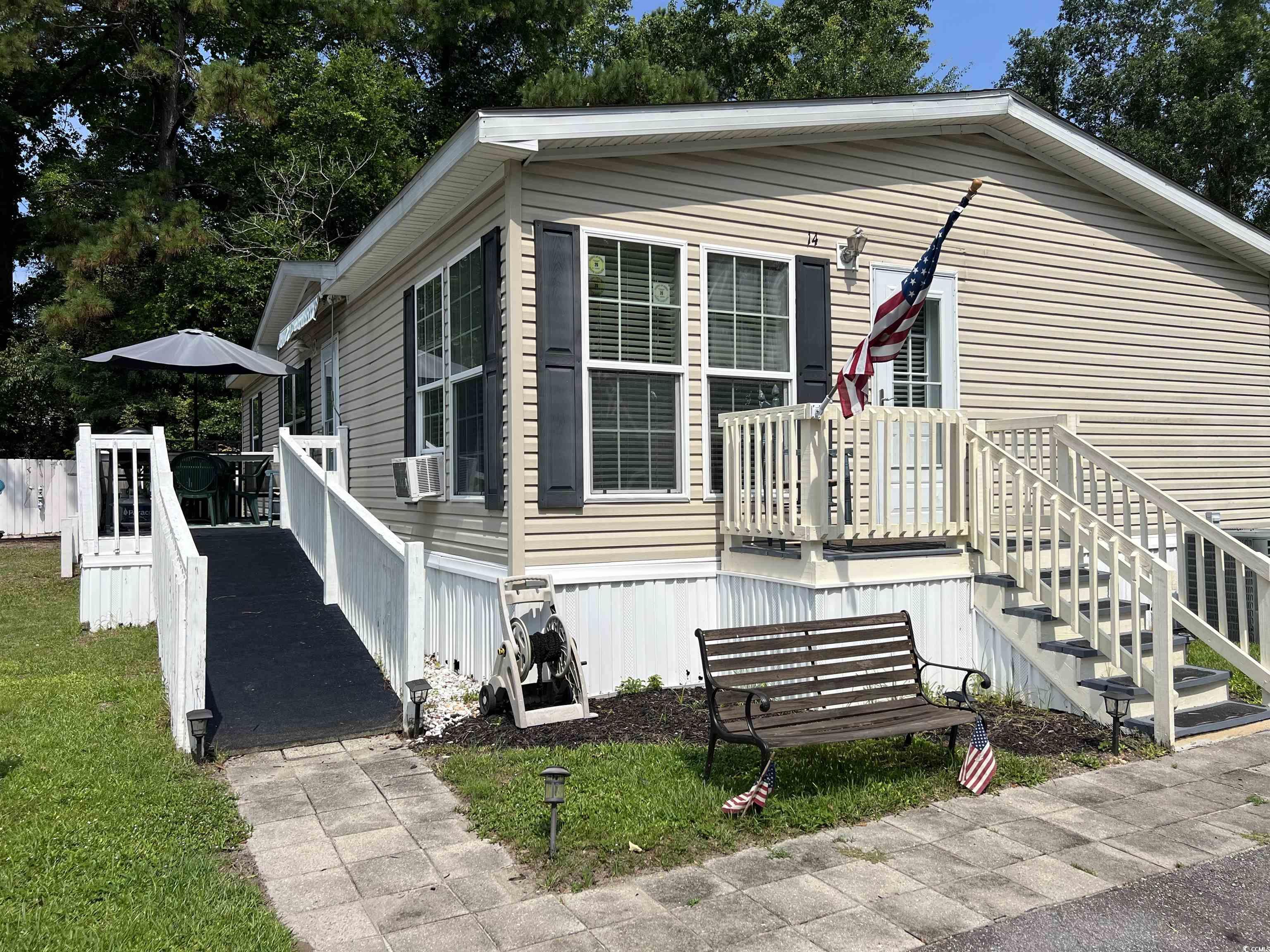 14 Shamrock Circle — photo