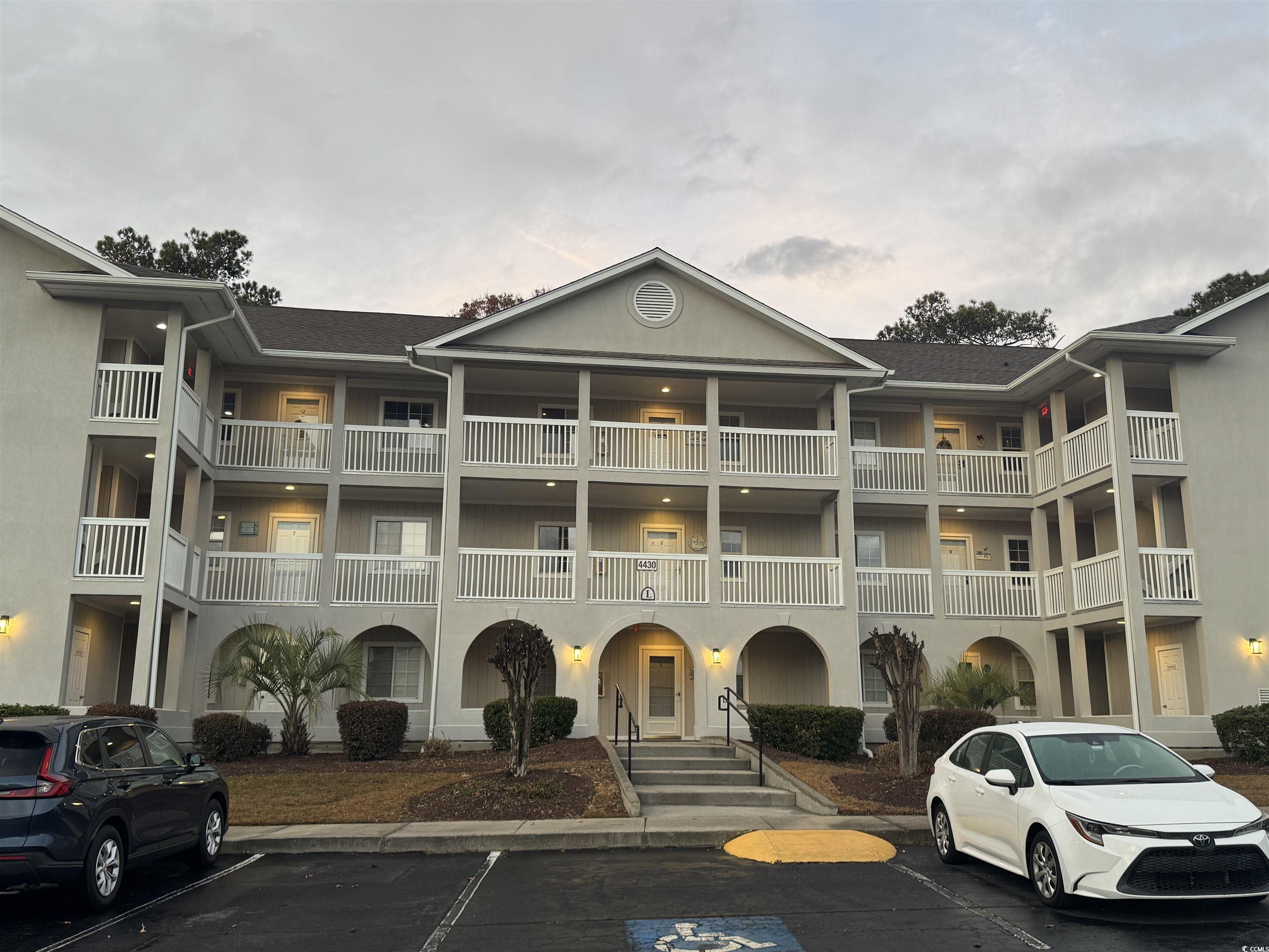 4430 Eastport Blvd. L7 — photo