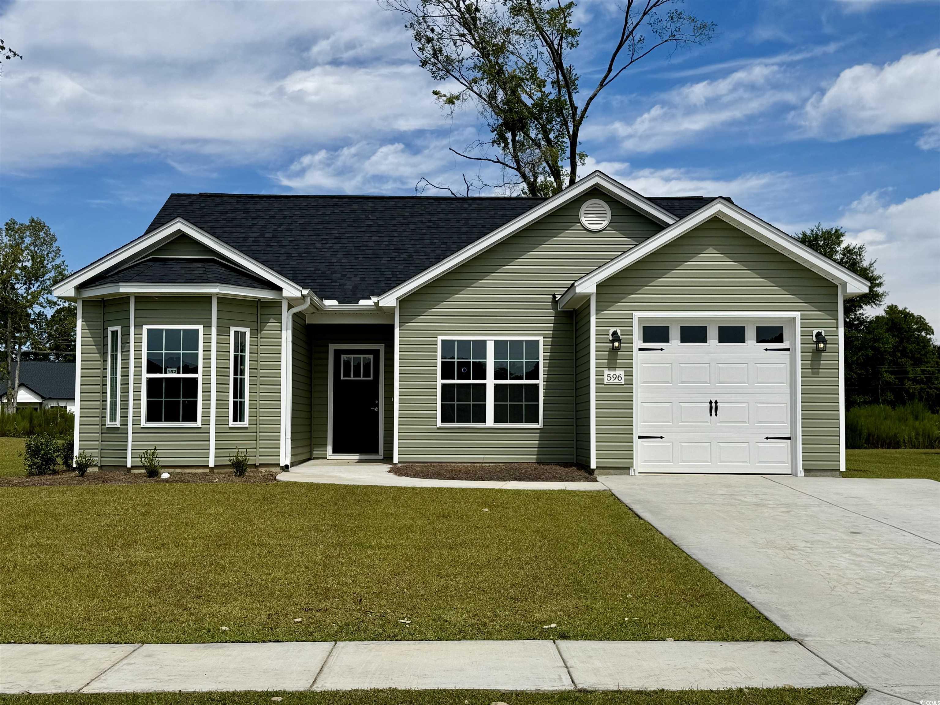 596 Shallow Cove Dr. — photo