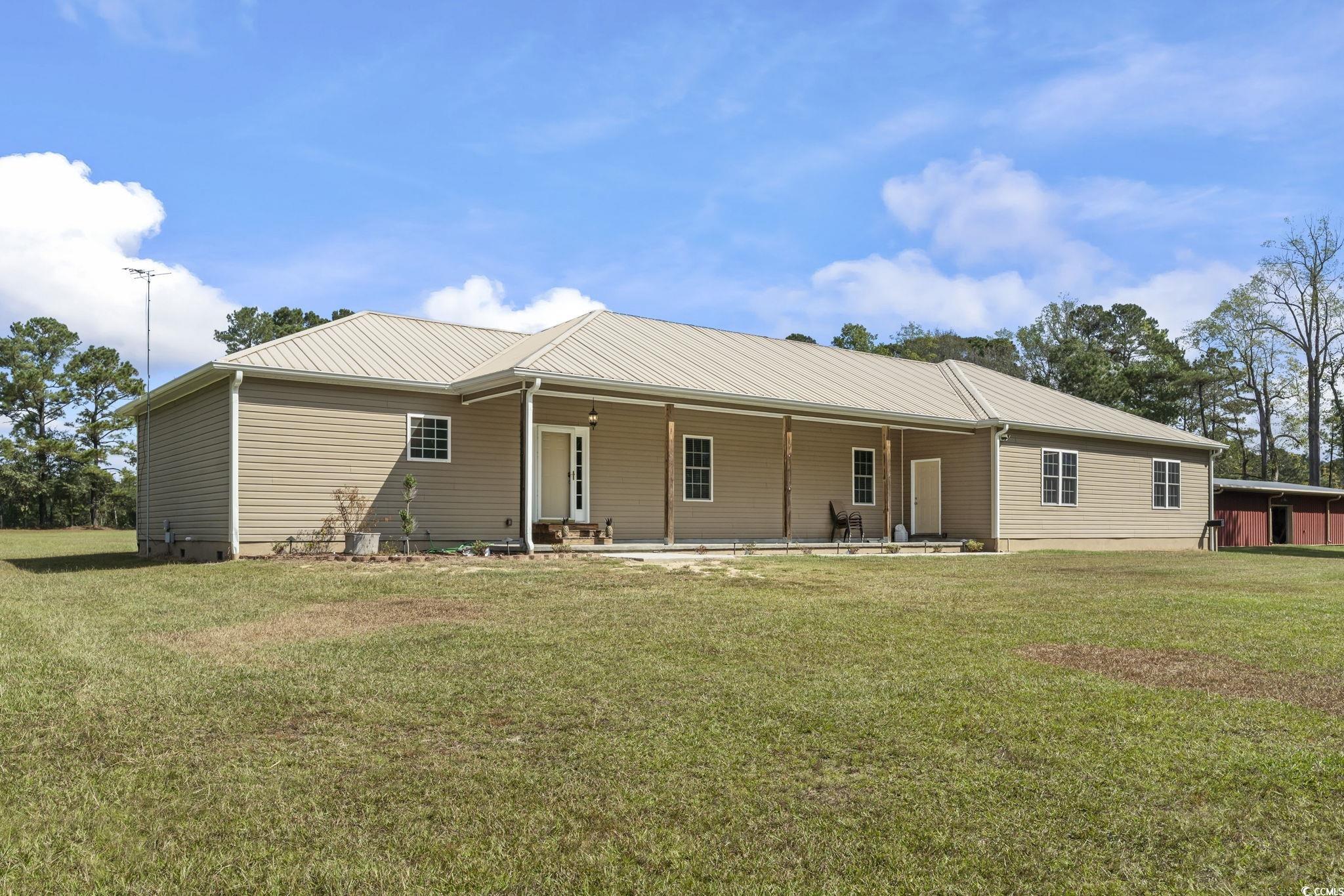 1585 Daisy Rd. — photo