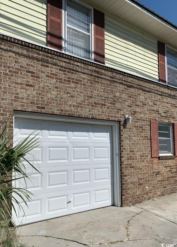 105 S Merriman Rd. — photo