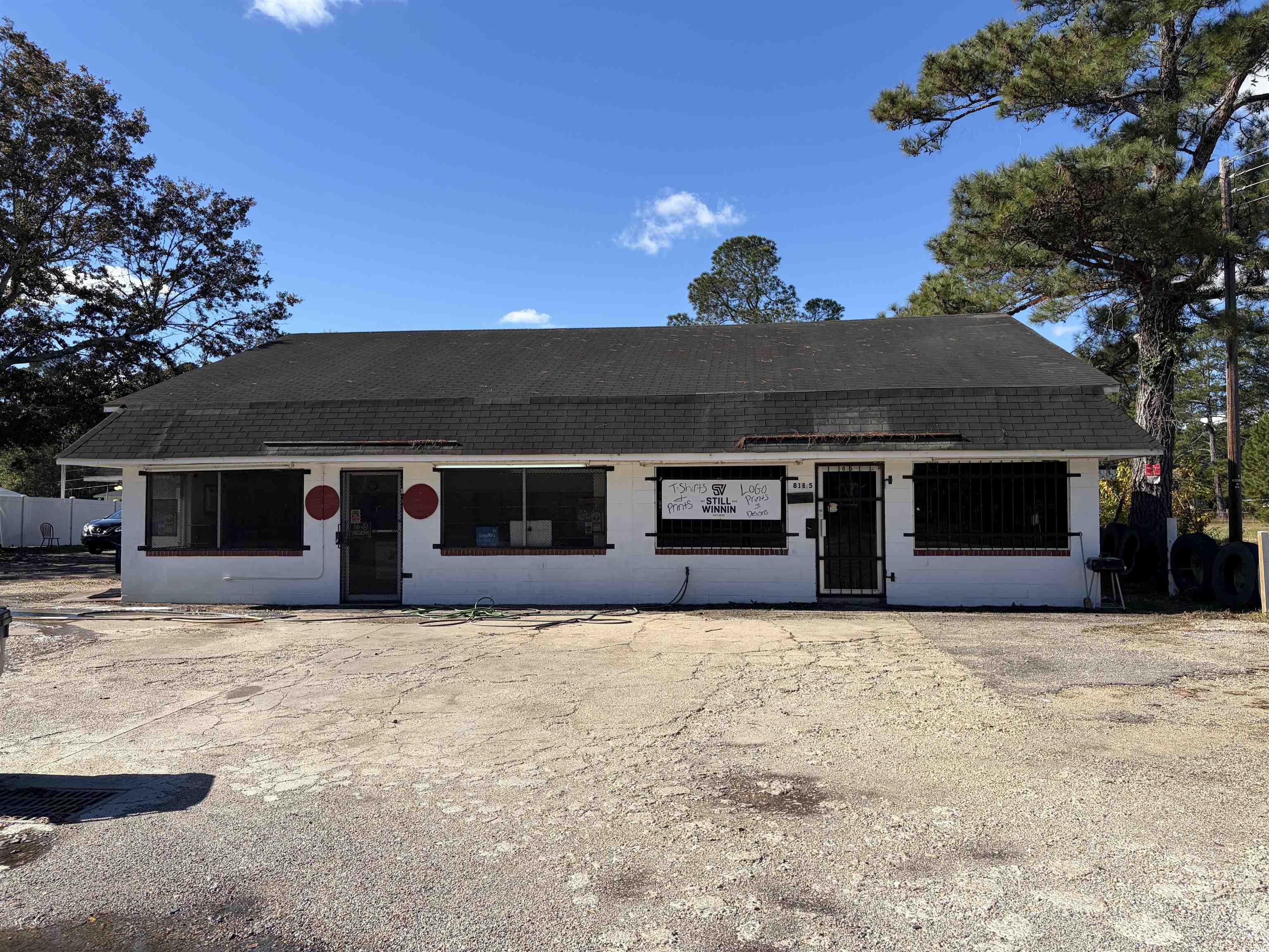 816 S Main St. — photo