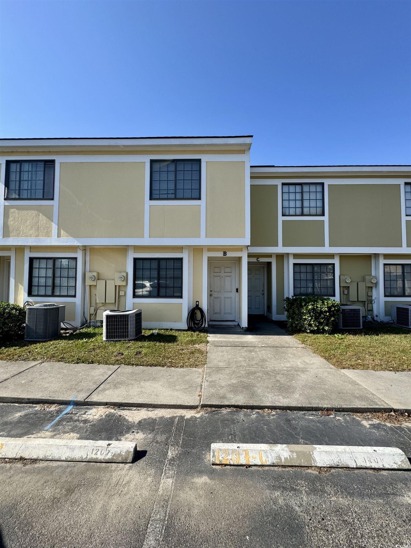 1207 Pinegrove Dr. — photo