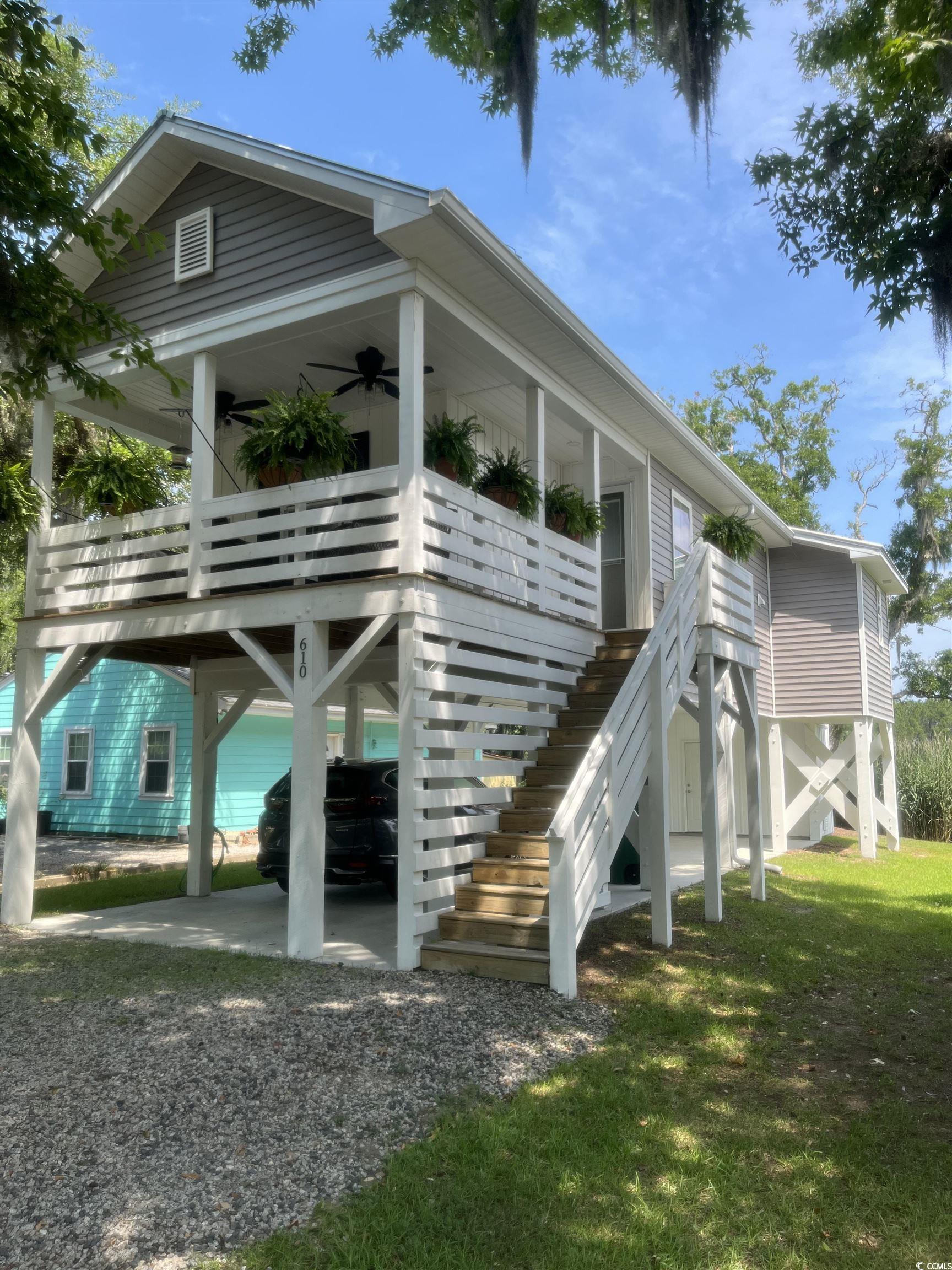 610 Bayview Dr. — photo