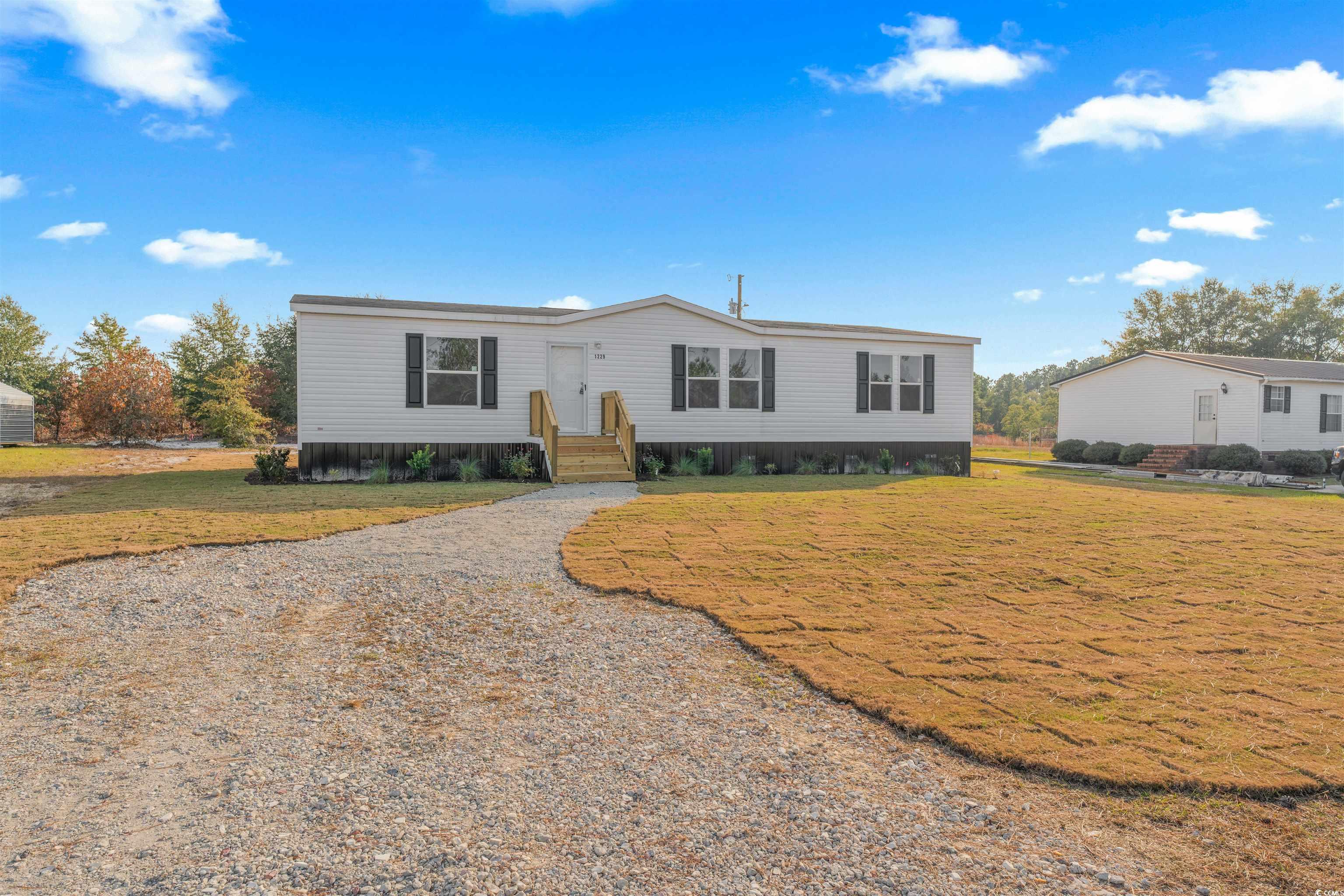 1229 Francis Marion Dr. — photo