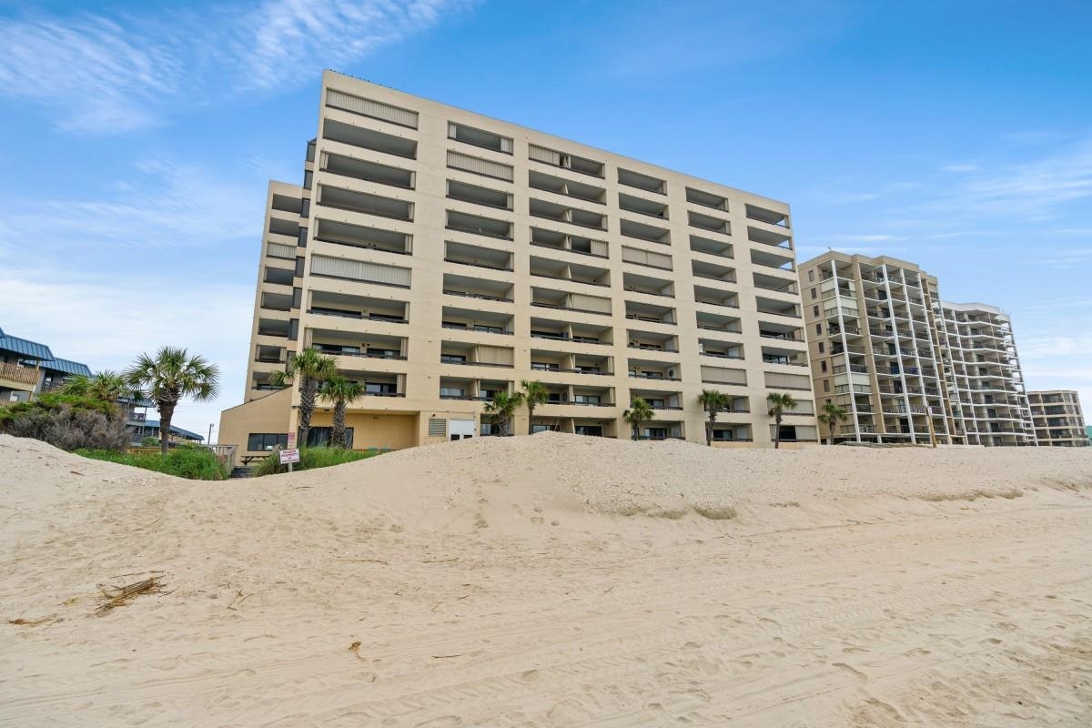 6100 N Ocean Blvd. — photo