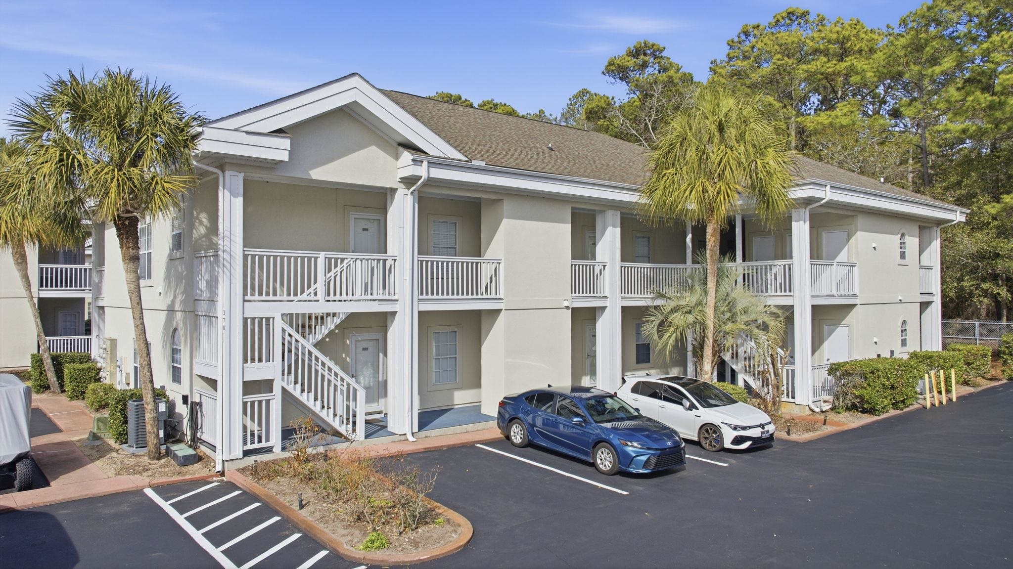 370 Lands End Blvd. 2-104 — photo