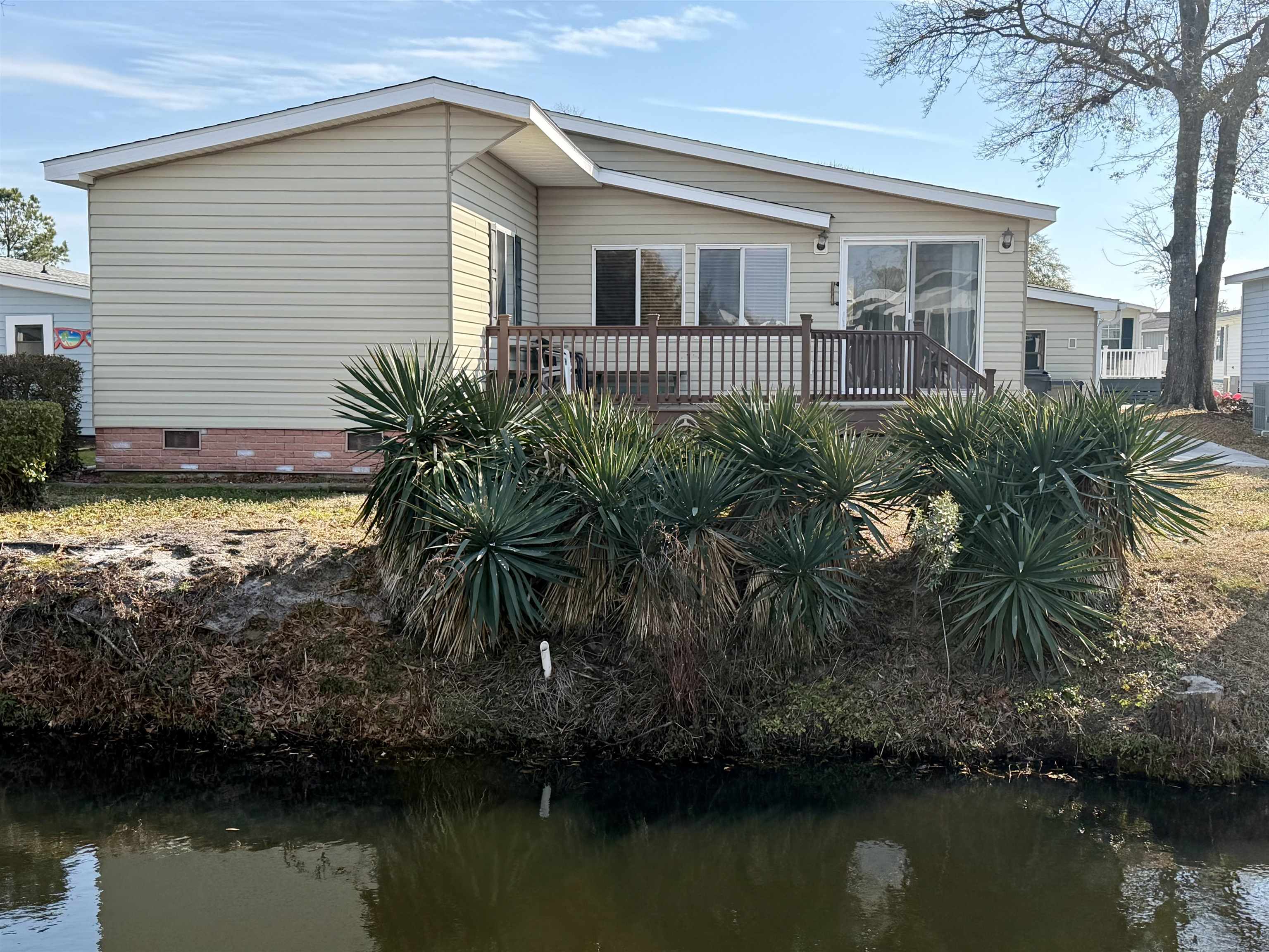 426 East Lake Dr. — photo