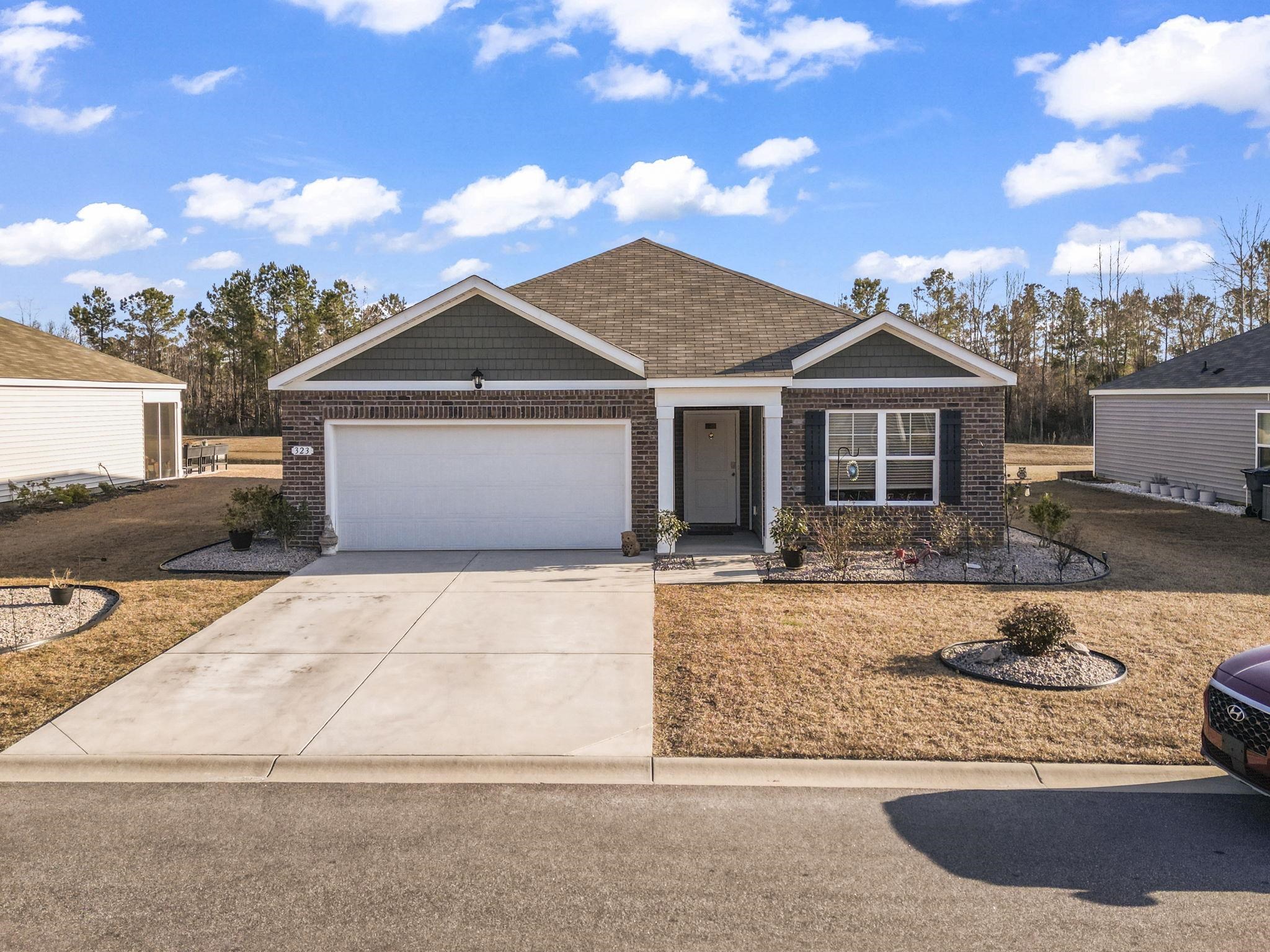 323 Woodcross Court — photo
