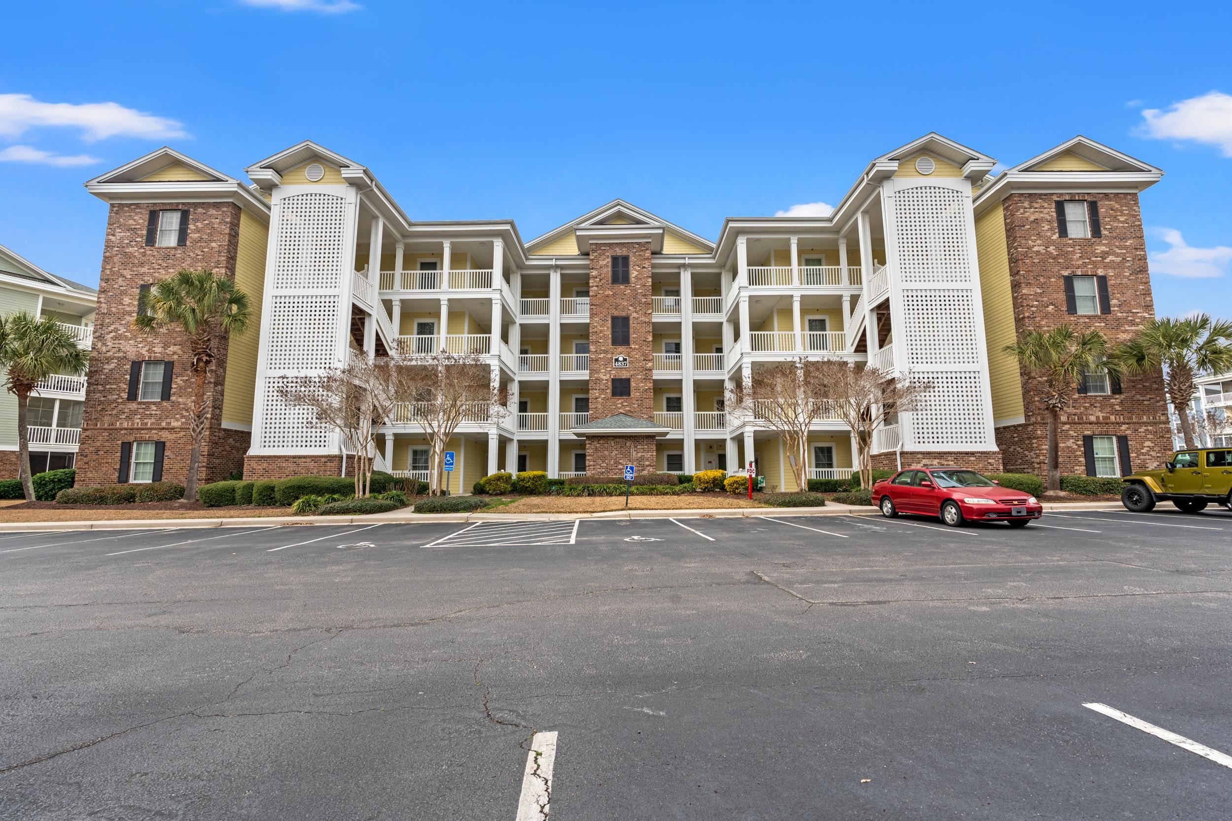 4837 Luster Leaf Circle 401 — photo