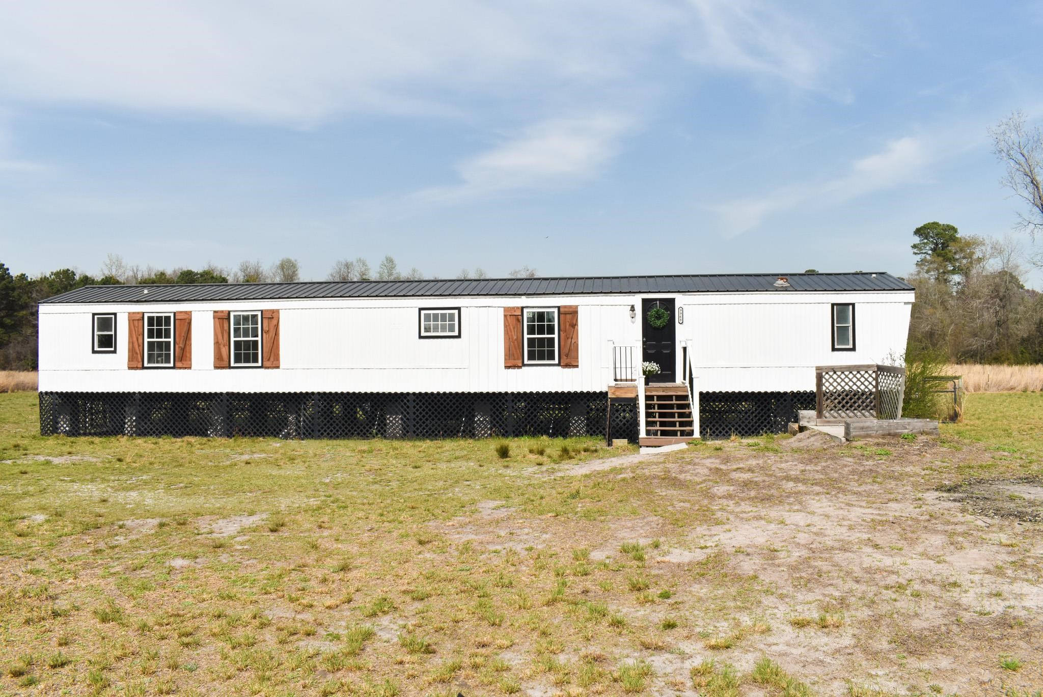 9968 Hardwick Rd. — photo