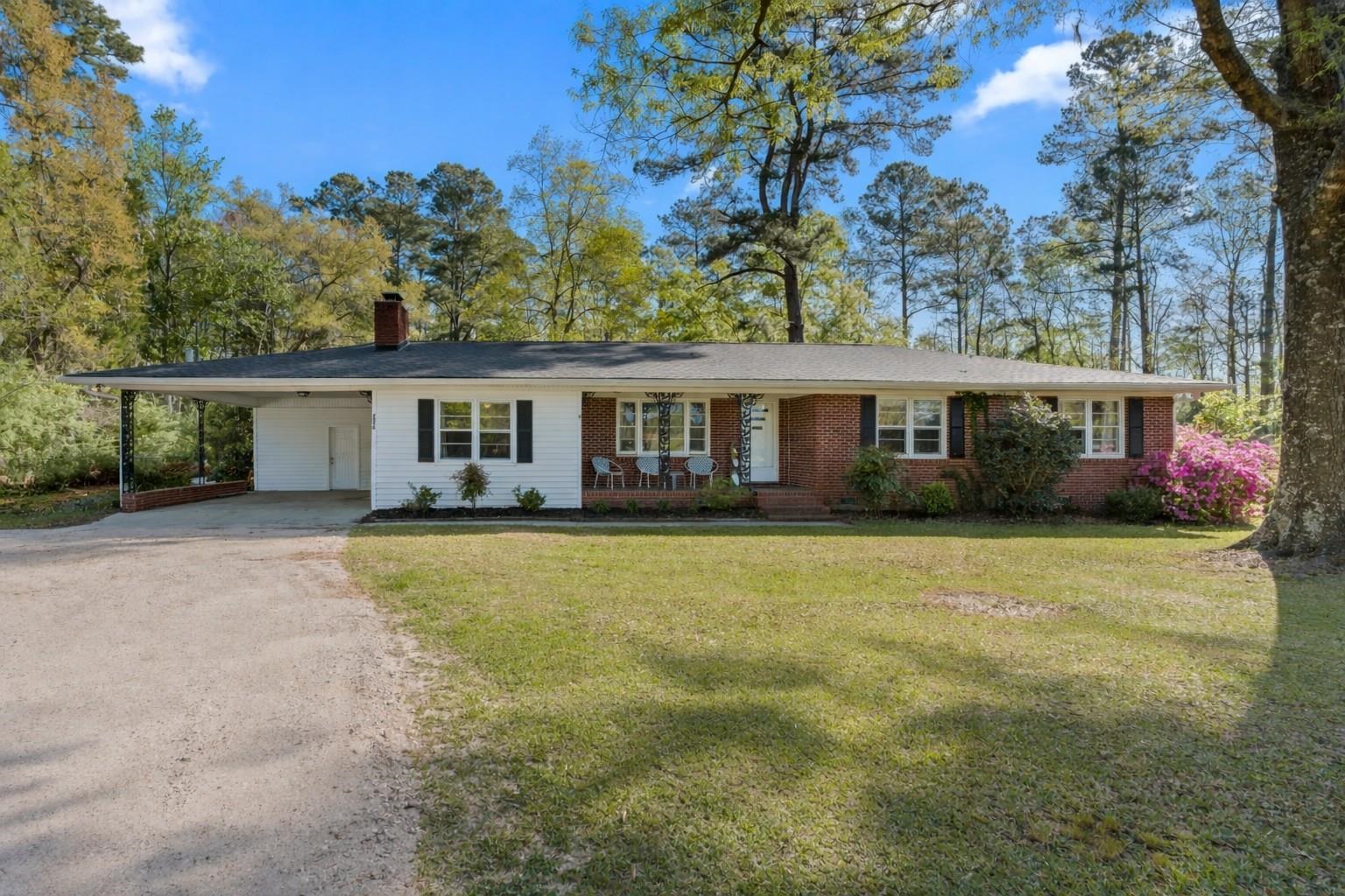 2090 Little Lamb Rd. — photo