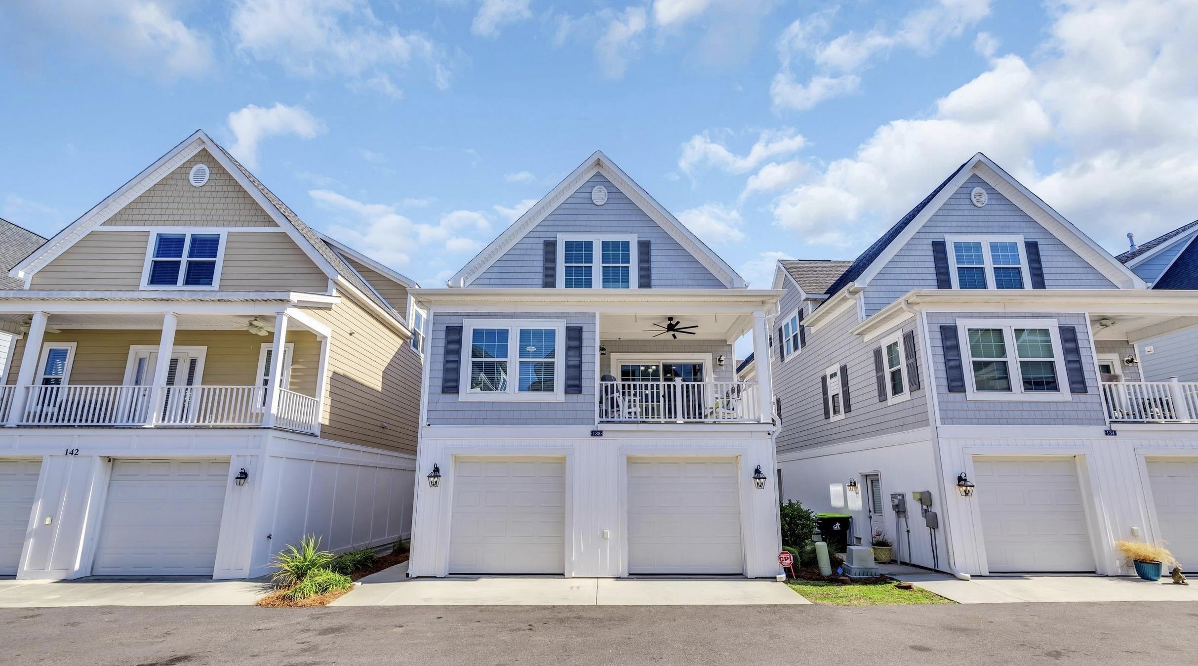 138 Marblehead Ct. — photo