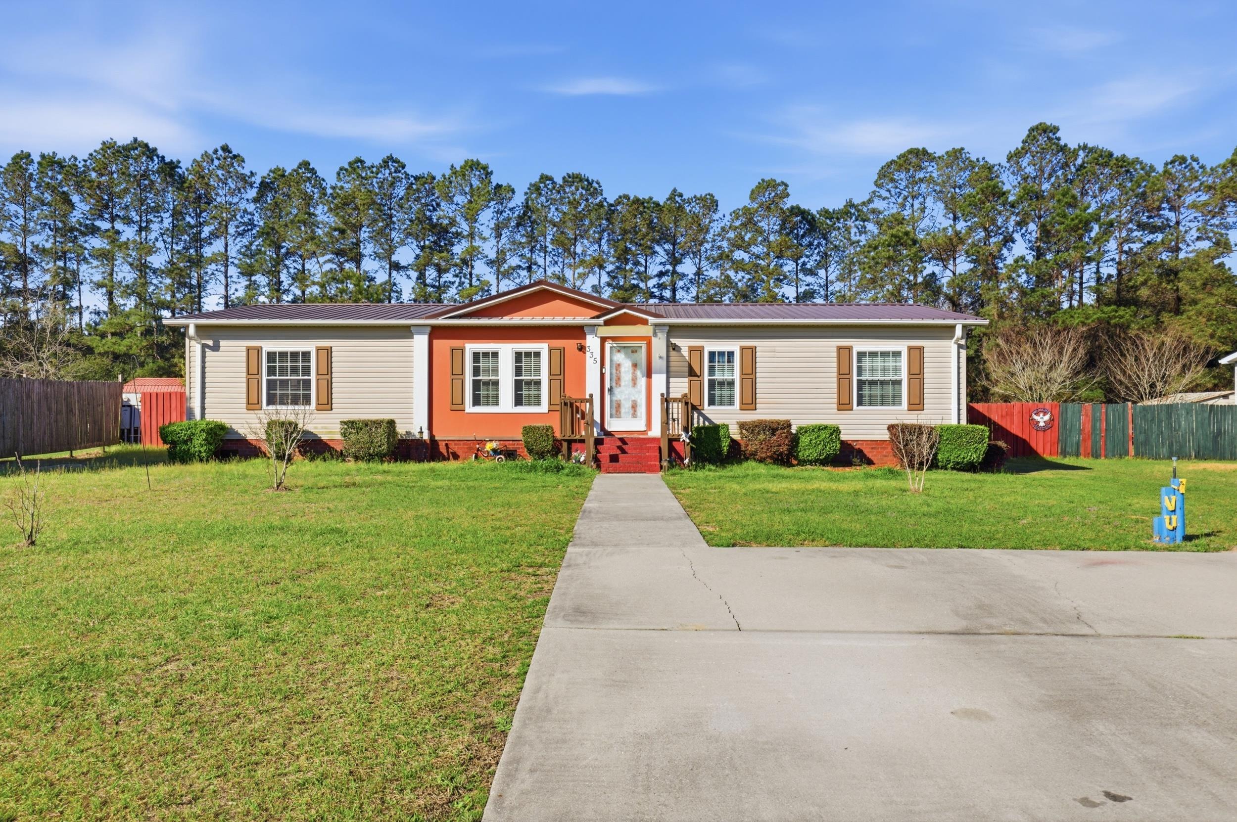 335 Bright Leaf Road, Loris, SC 29569