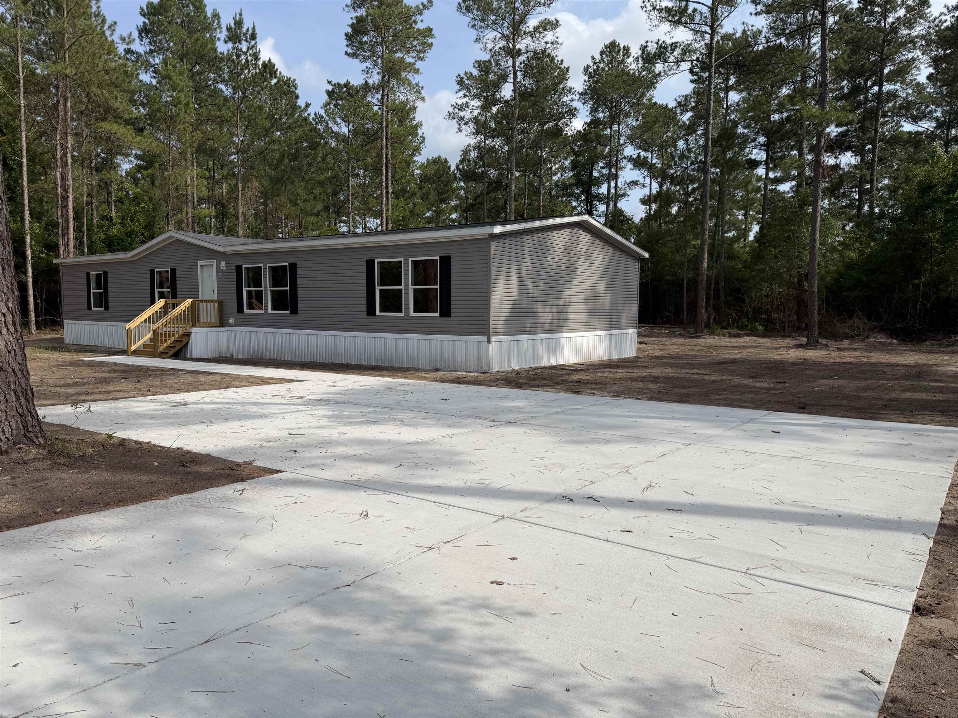 265 Apple Valley Rd. — photo