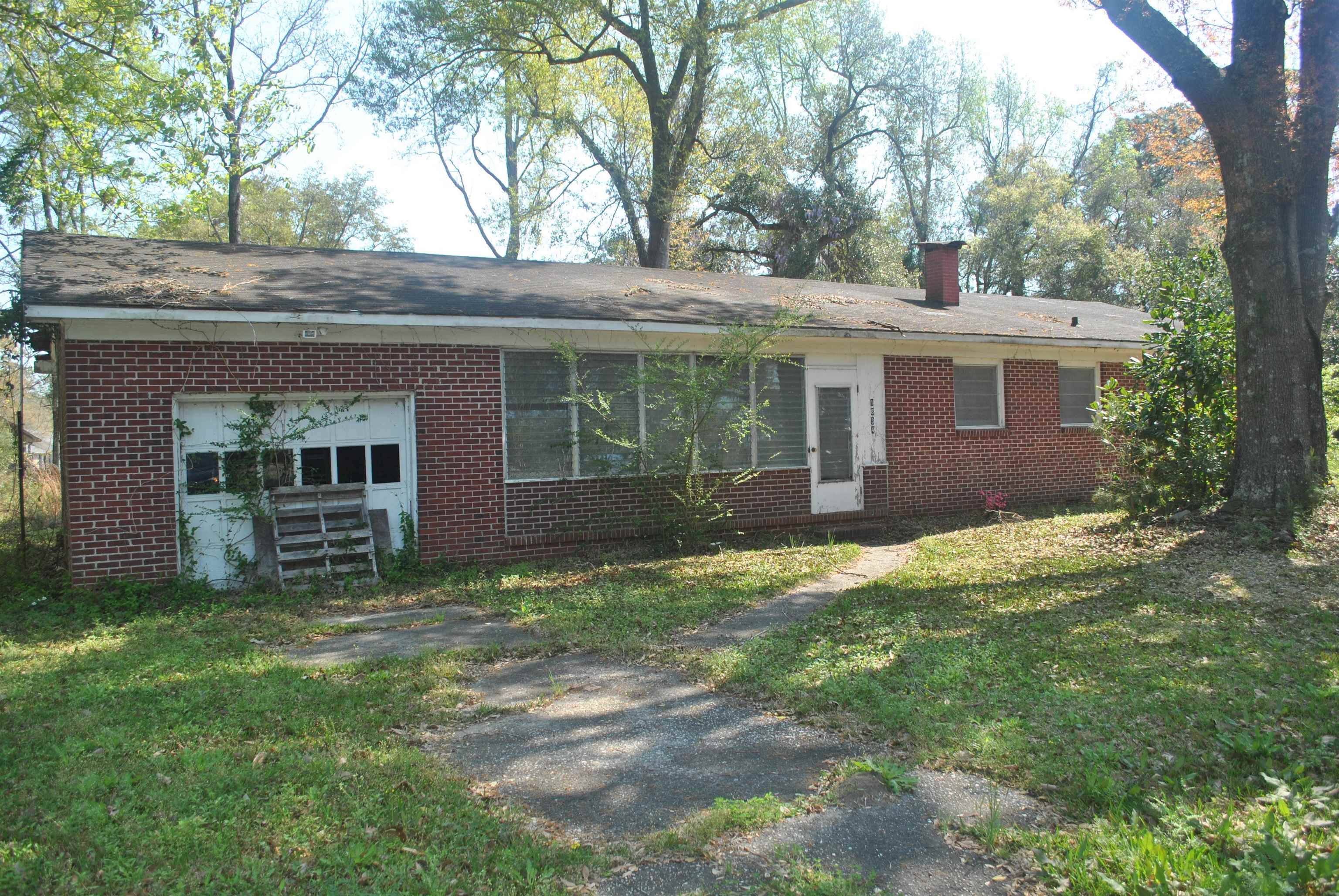 1834 Sumter St. — photo