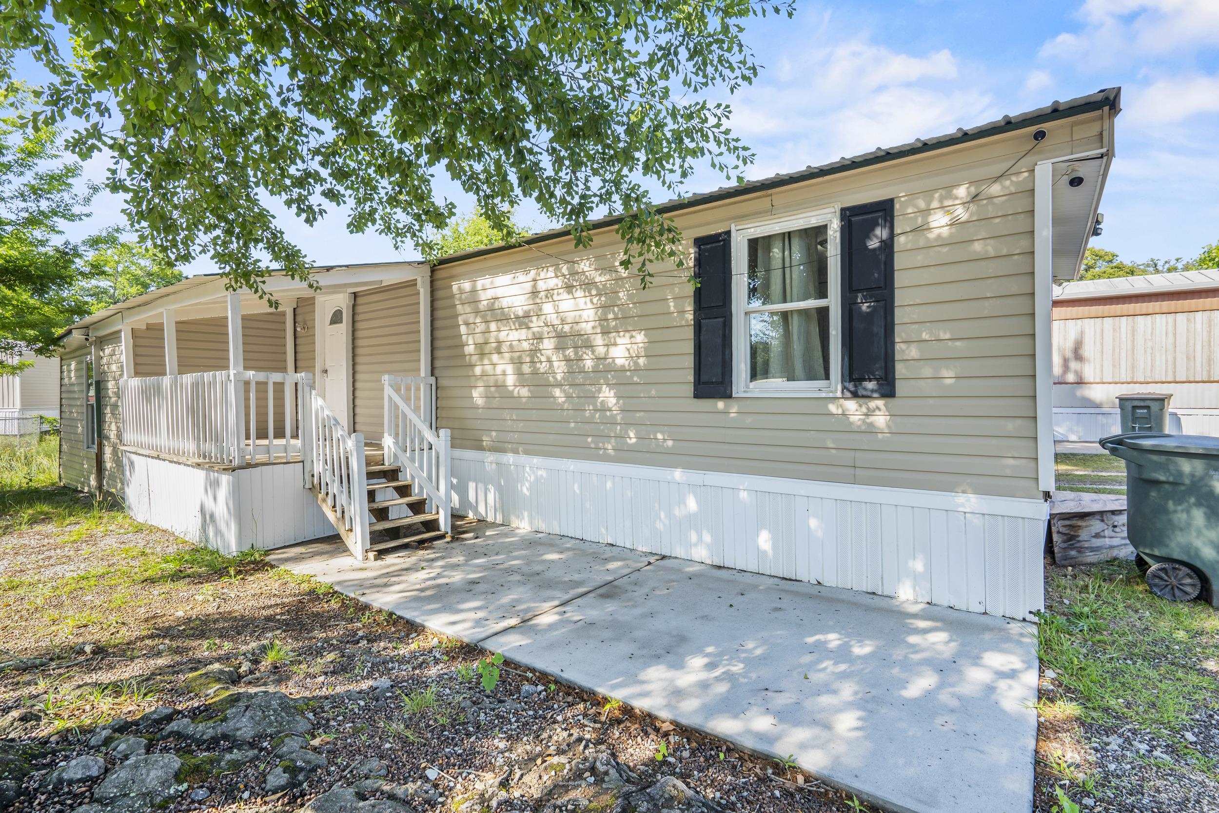 100 Romell Road, West Columbia, SC 29169 — photo 2