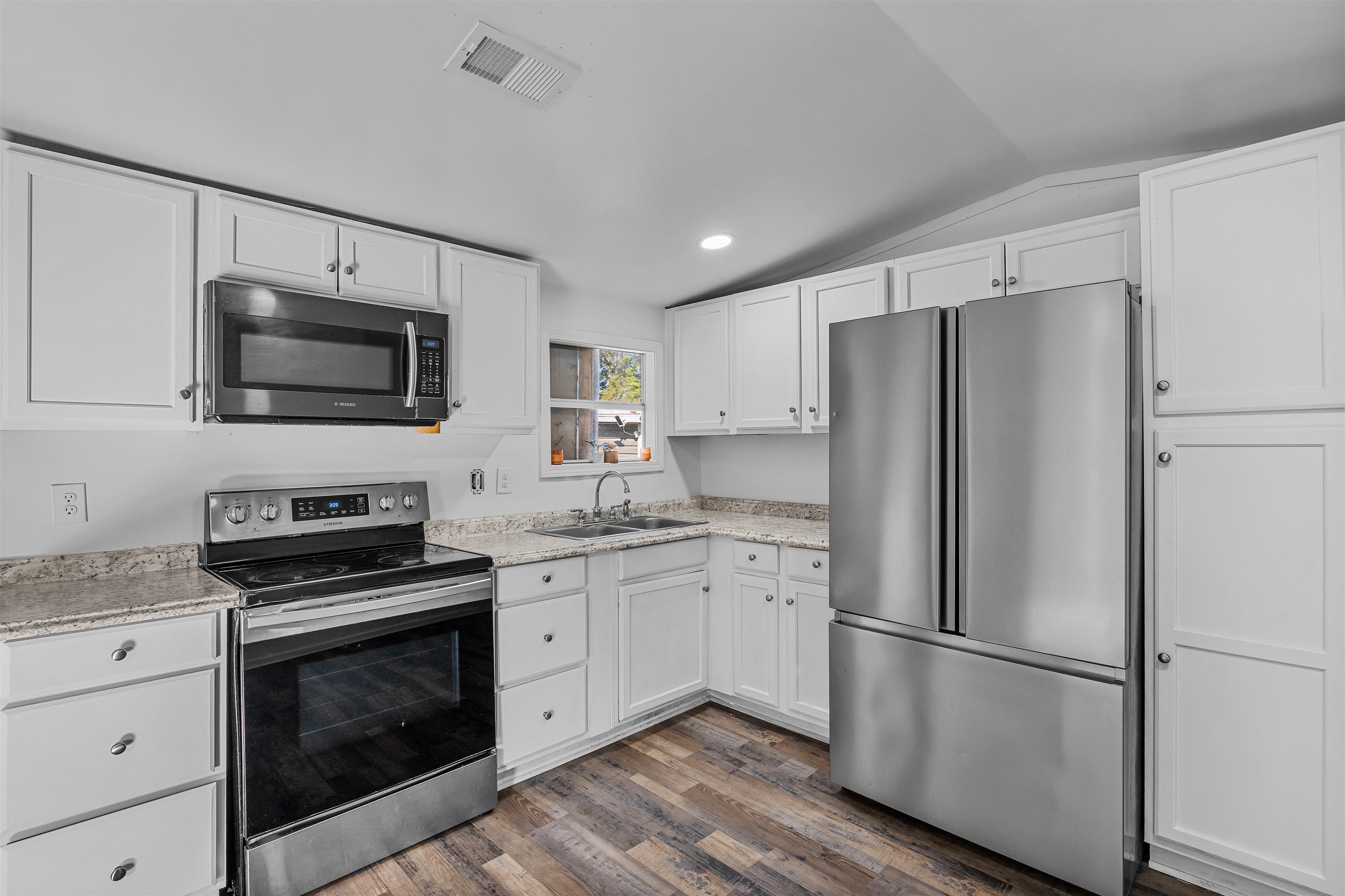 100 Romell Road, West Columbia, SC 29169 — photo 3