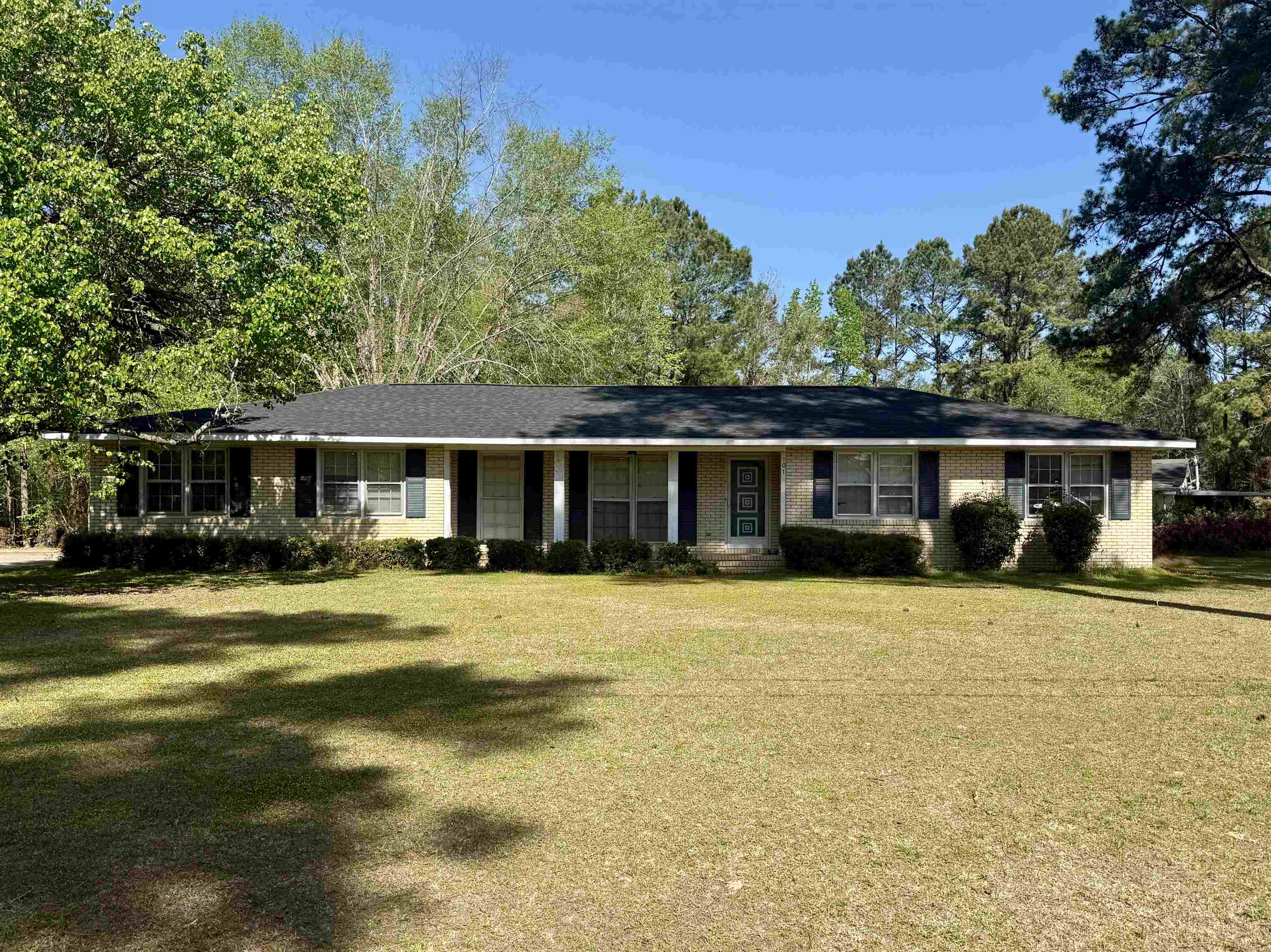 101 Morris Circle — photo
