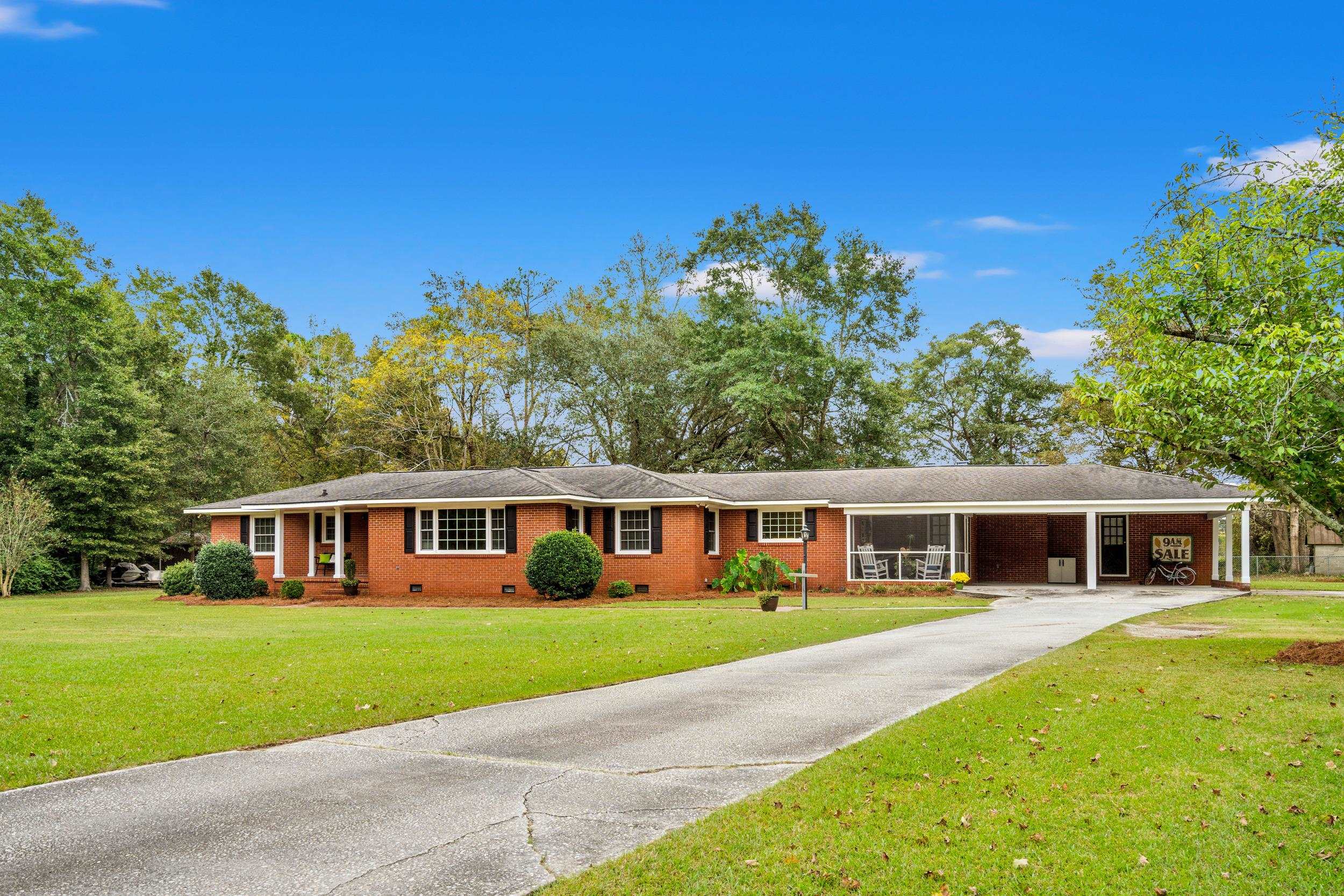 4867 Bluff Rd. — photo