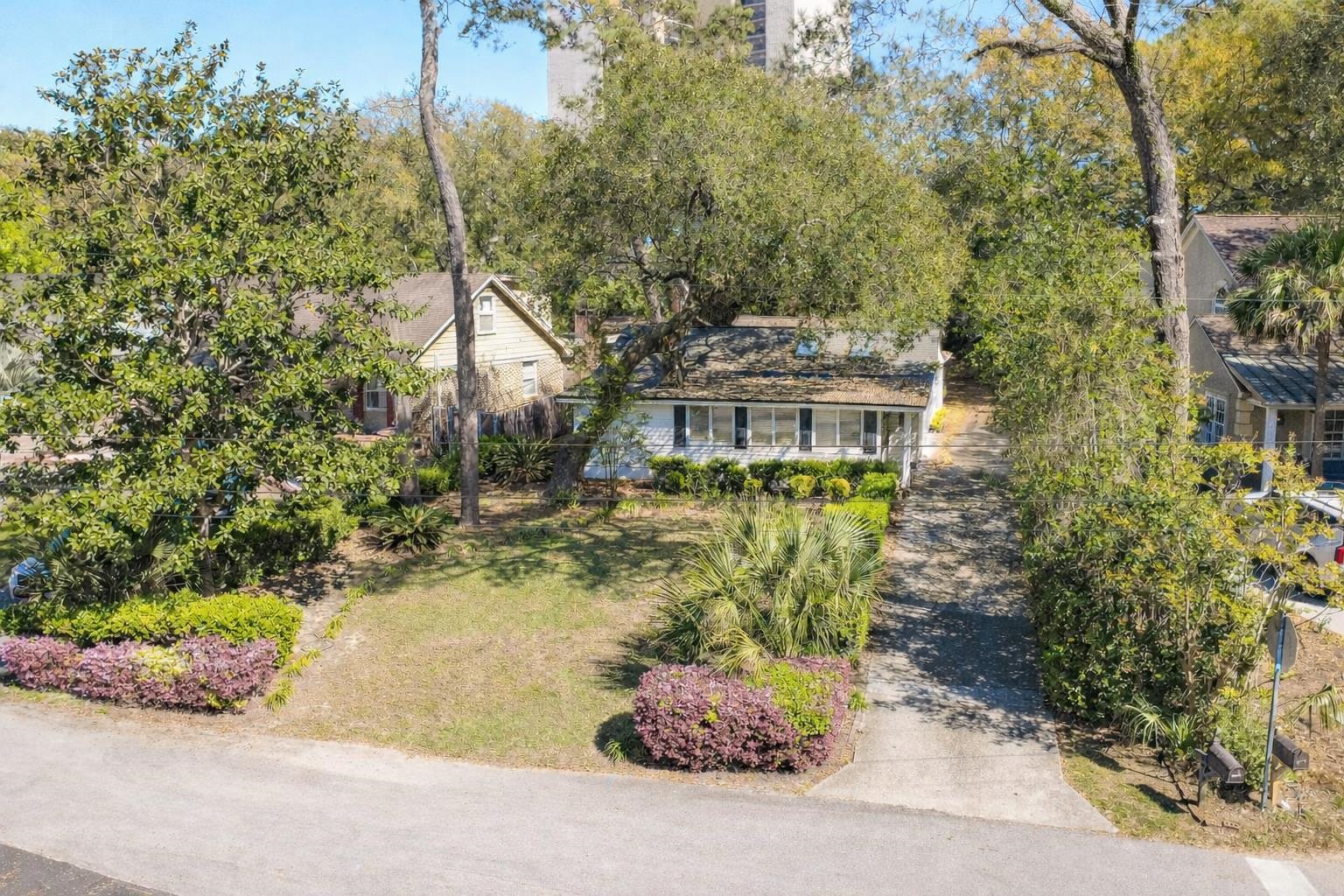 5516 Springs Ave. — photo