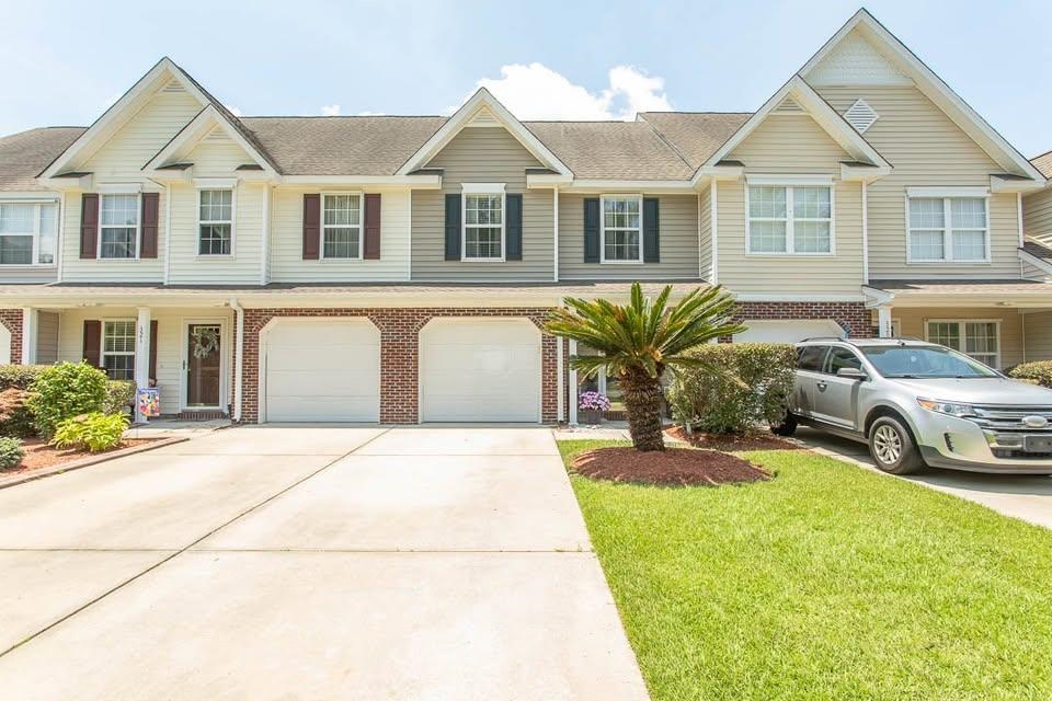 325 River Run Dr. — photo