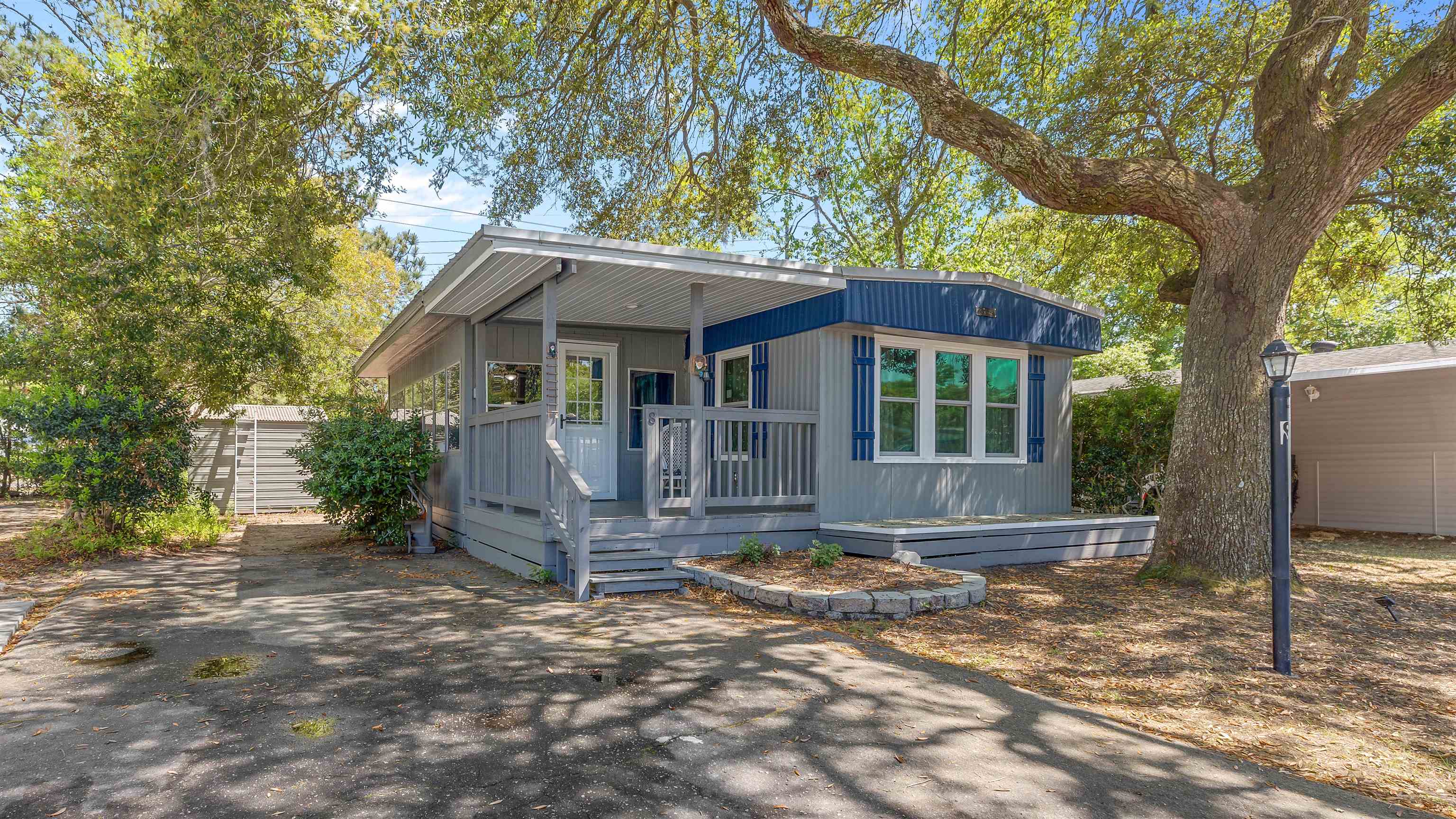 8 Burr Circle — photo