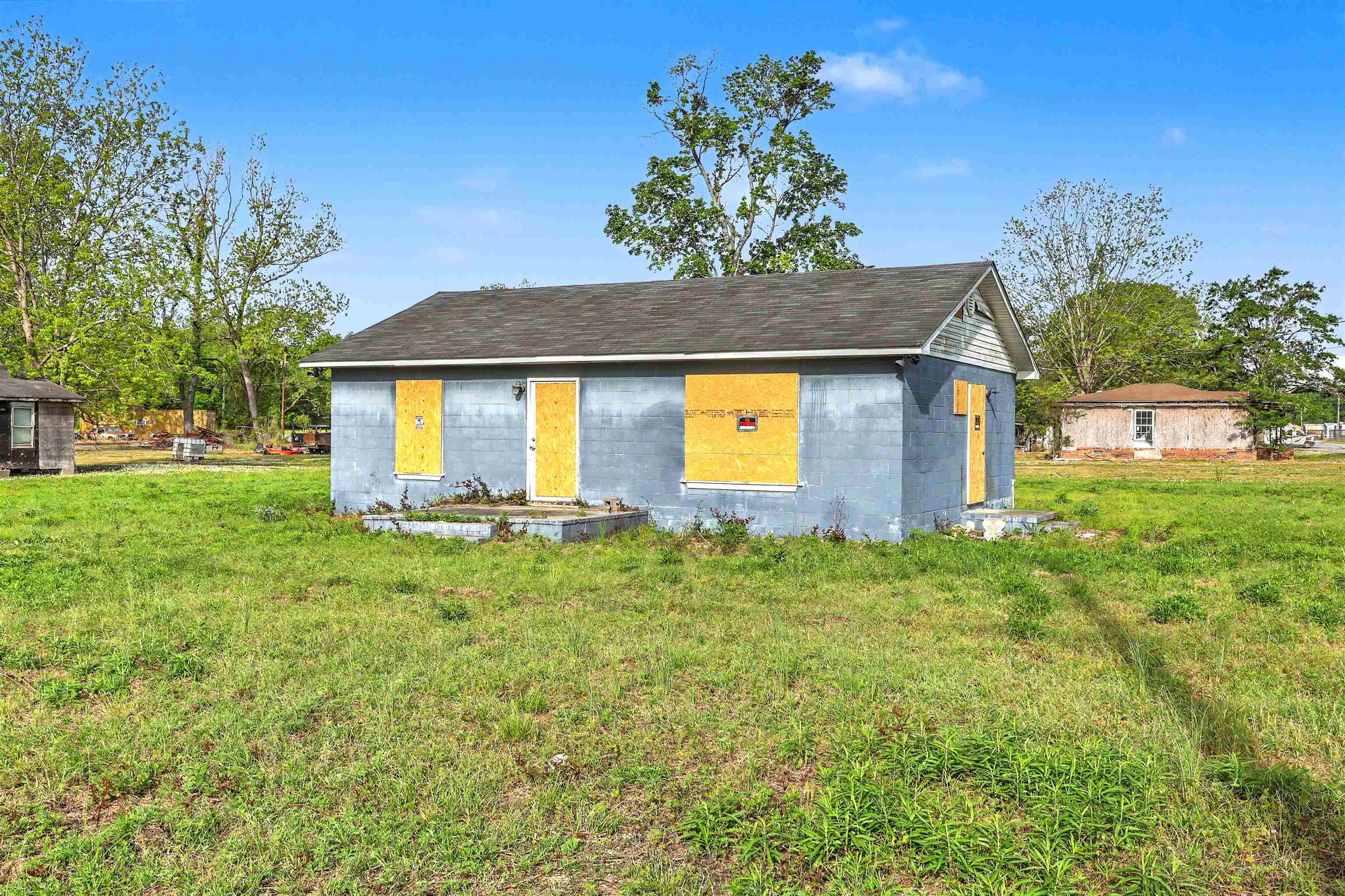 530 S Church St. — photo