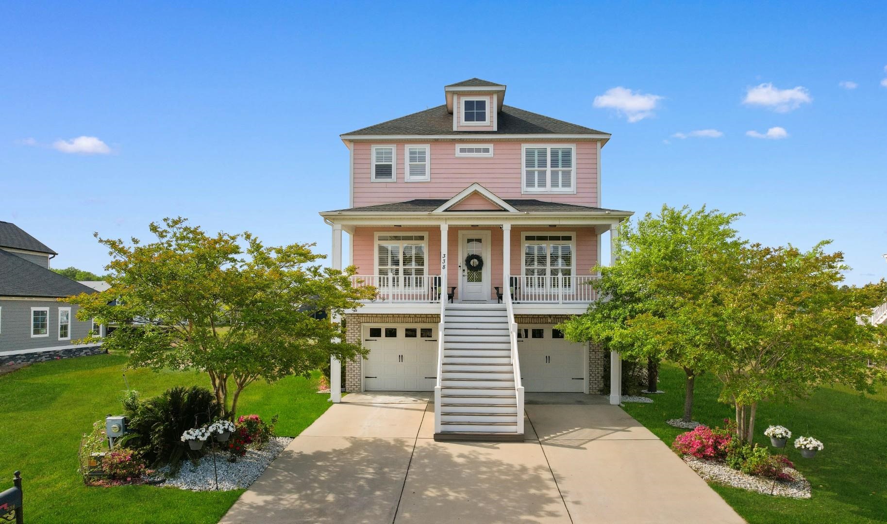 338 Harbour View Dr. — photo