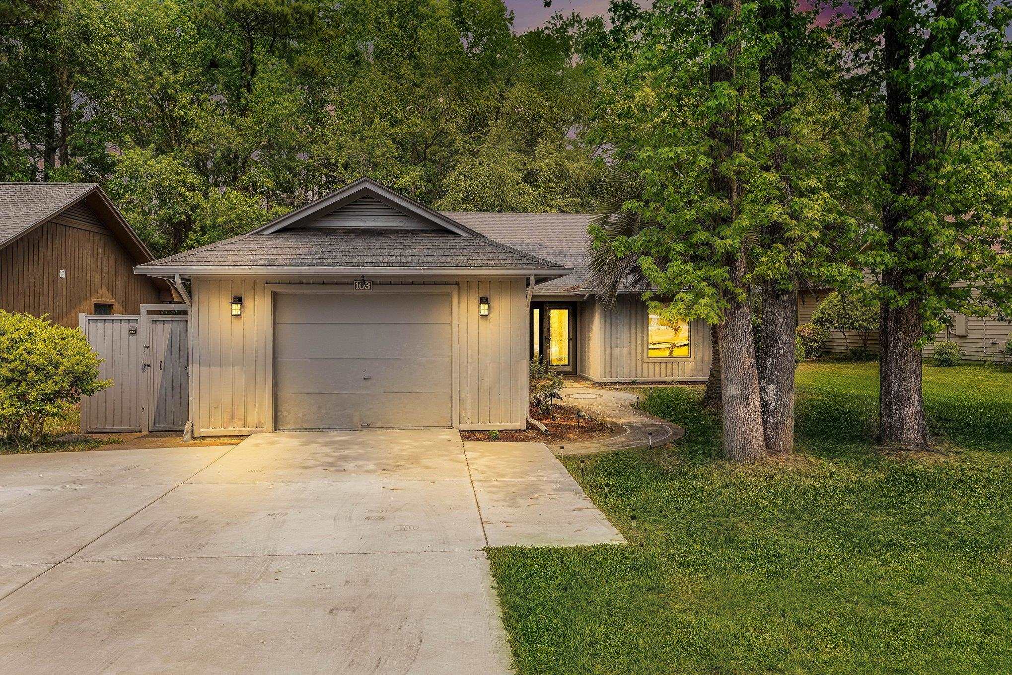 103 Hickory Dr. — photo
