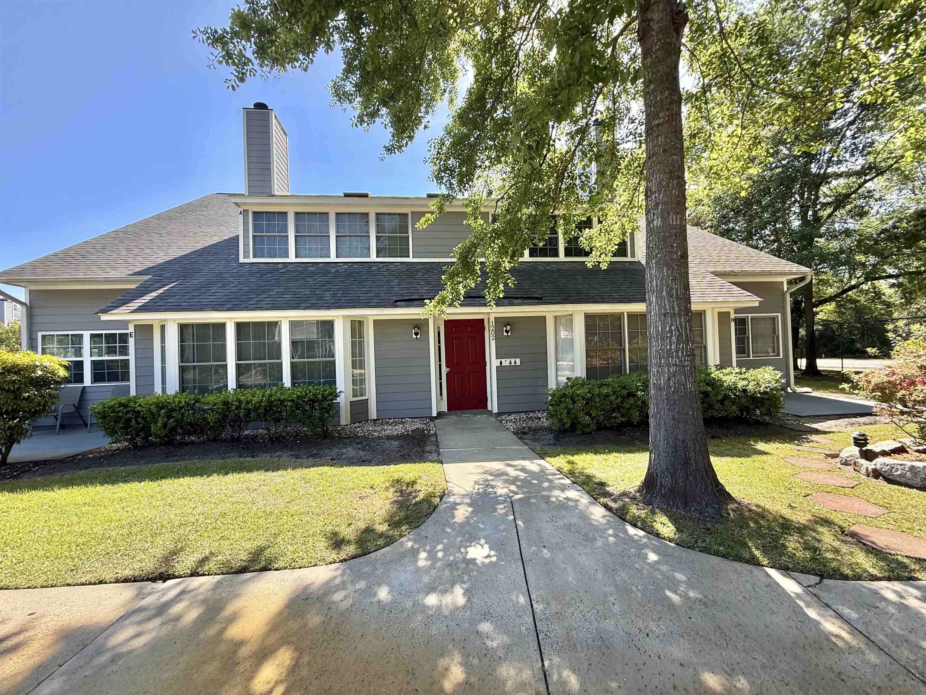 1203 Tiffany Ln. 3-a — photo