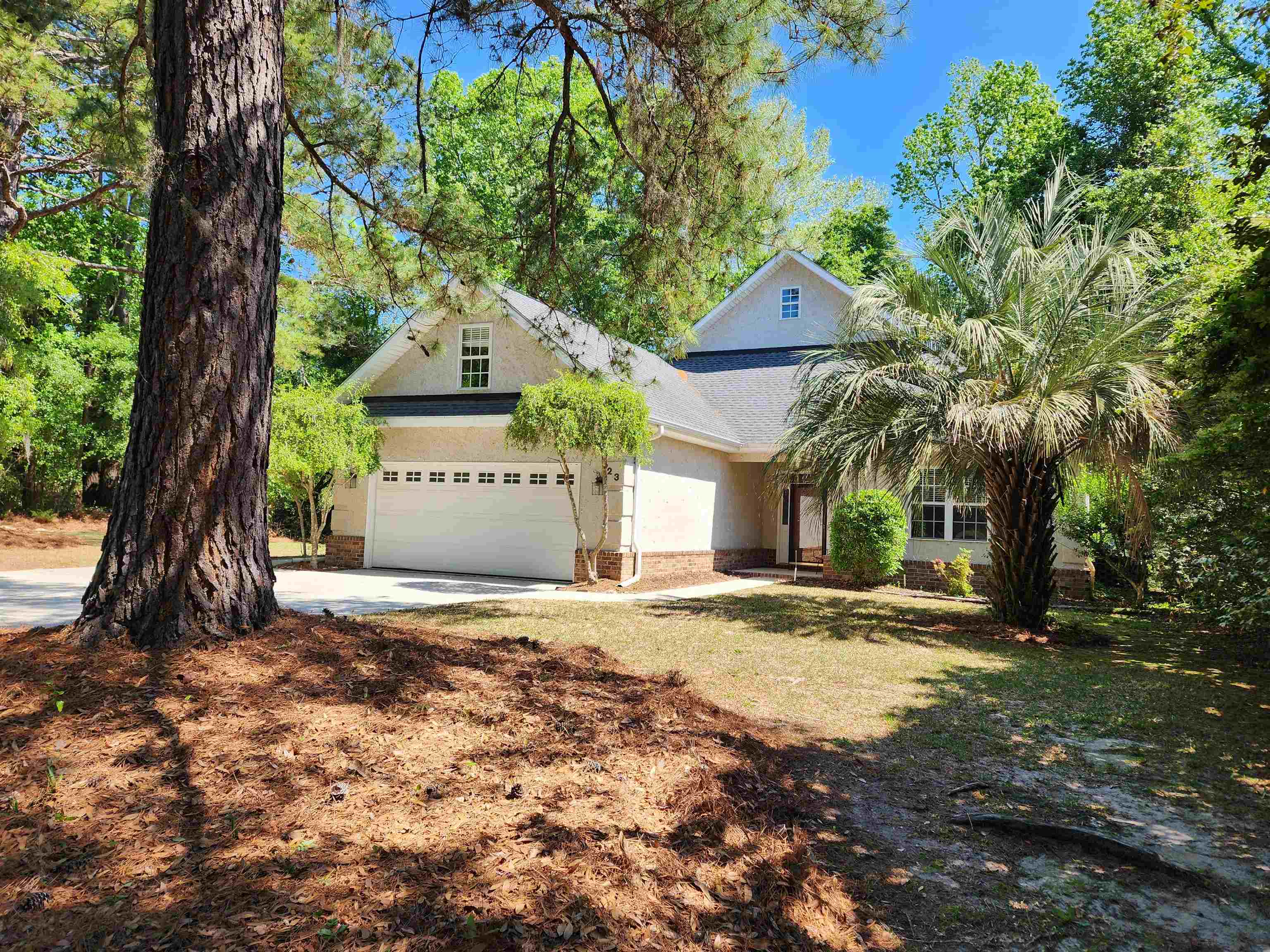 23 Monarch Ct. — photo