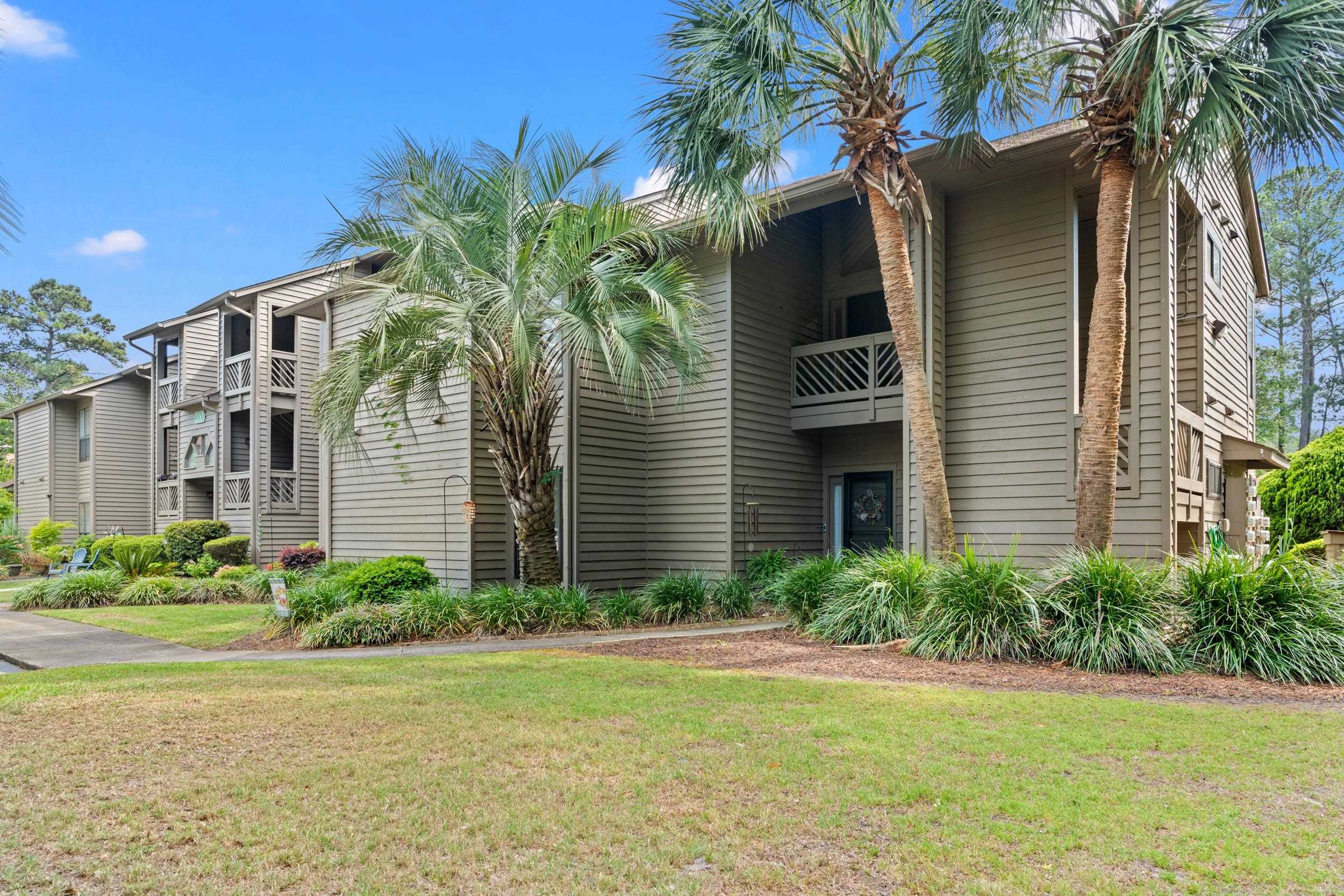 208 Indian Wells Ct. — photo
