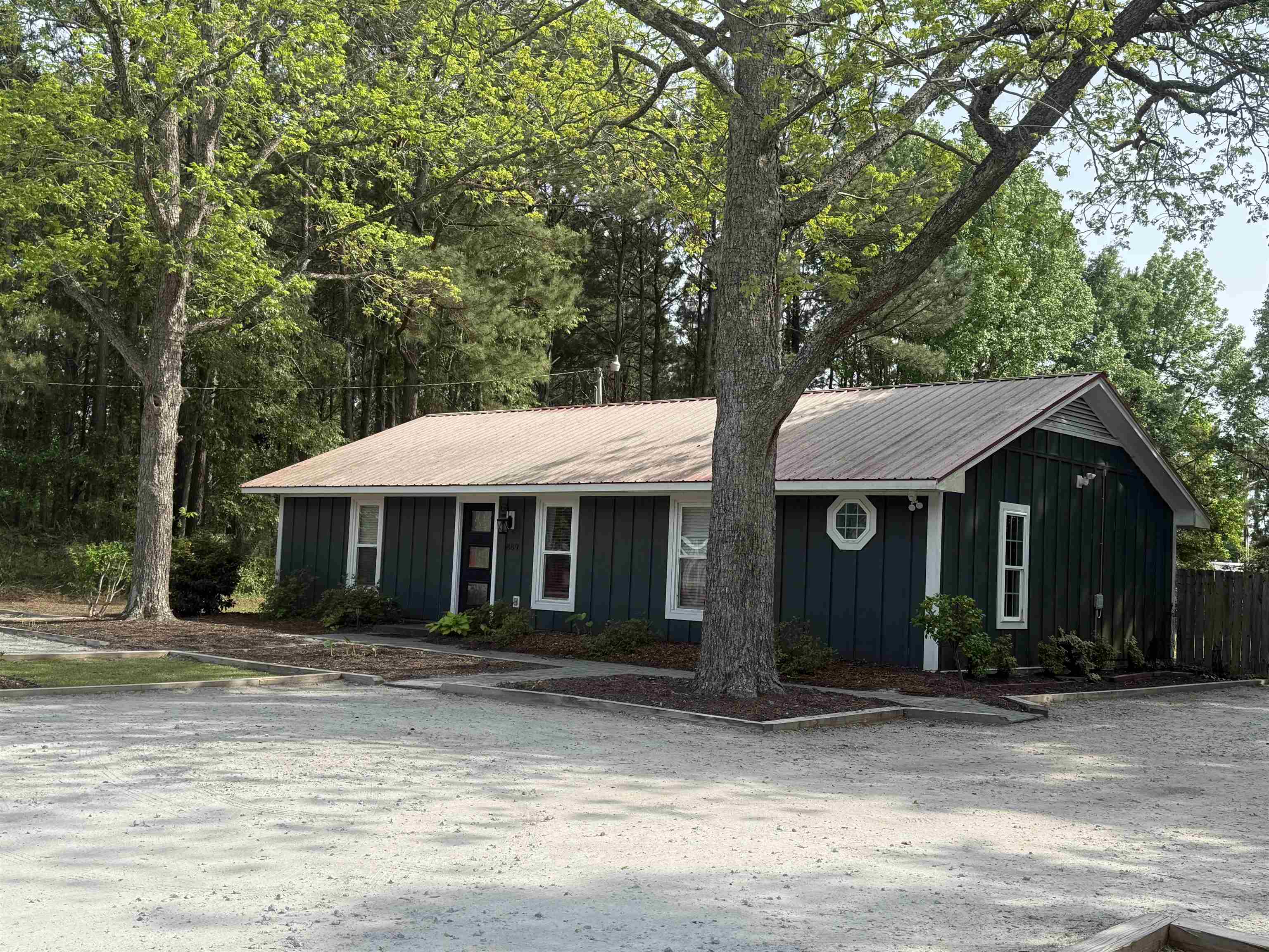 889 Inlet Square Dr. — photo