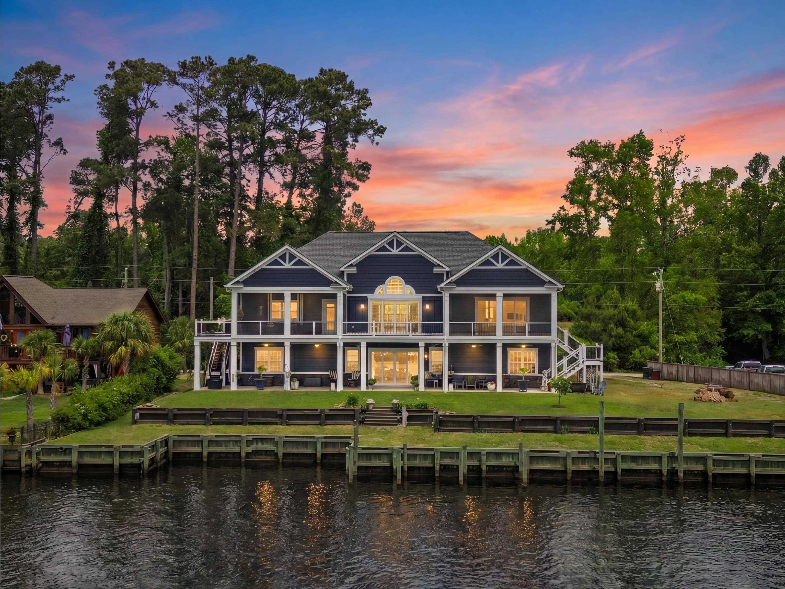 2618 Riverside Dr. — photo