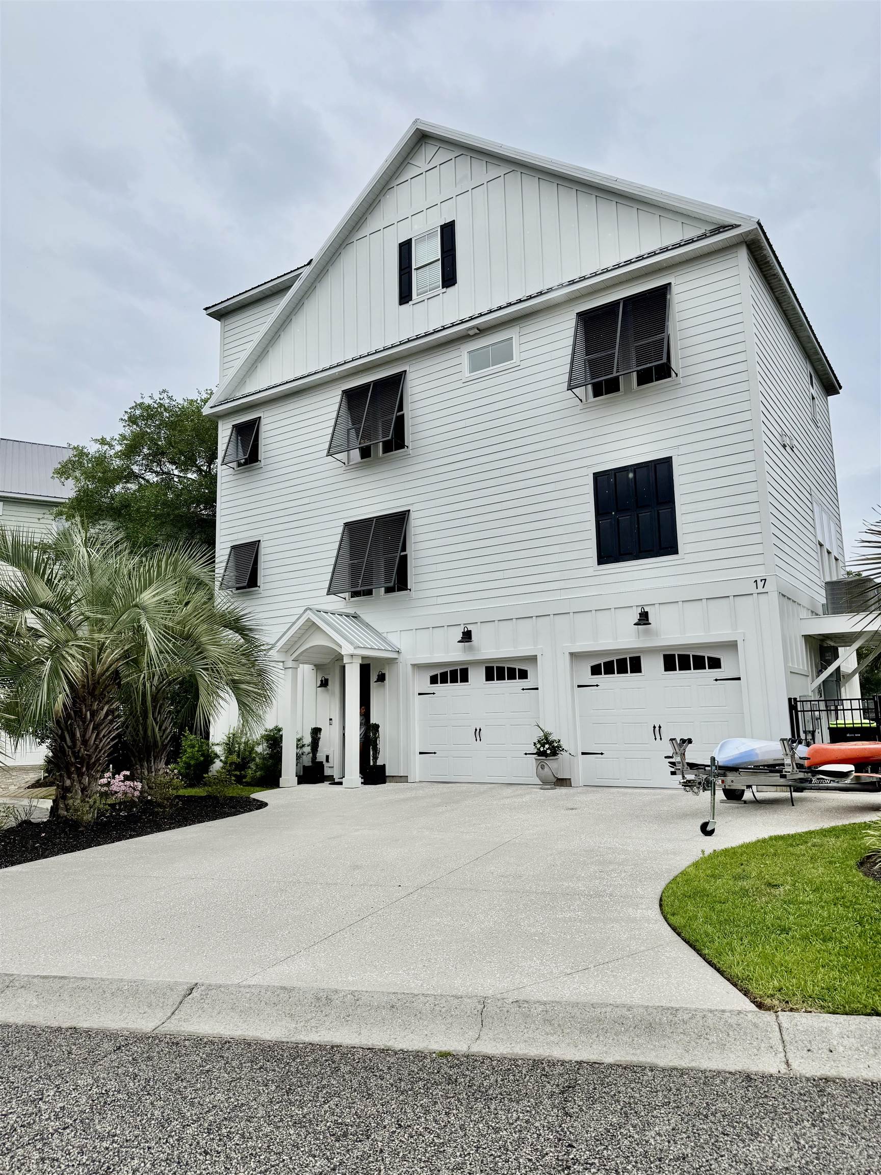17 Carson Creek Dr. — photo